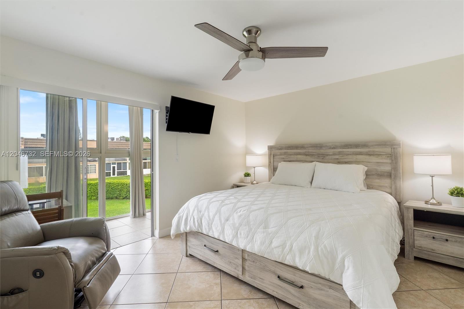 9101 Sunrise Lakes Blvd Unit: 202
