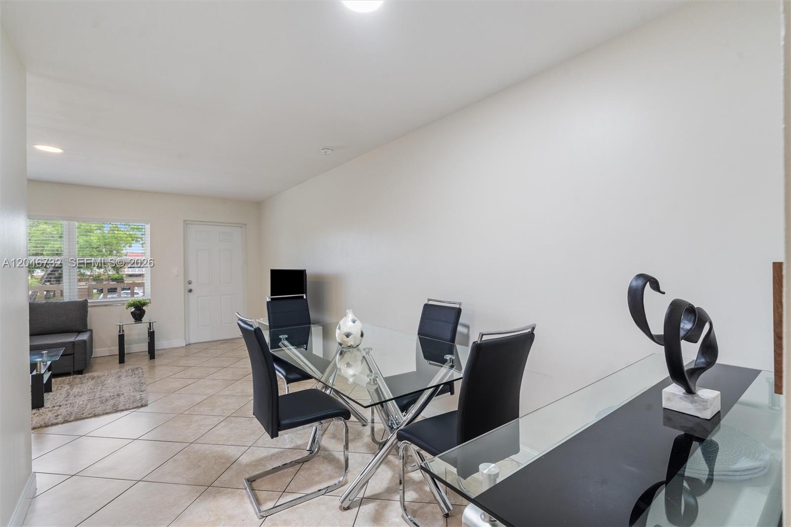 9101 Sunrise Lakes Blvd Unit: 202