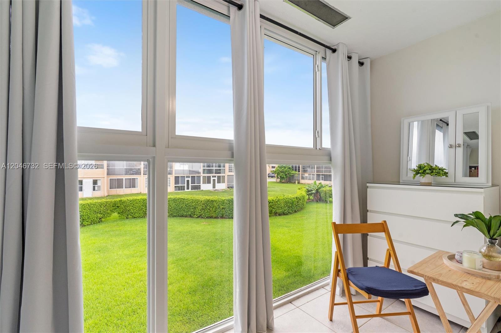 9101 Sunrise Lakes Blvd Unit: 202