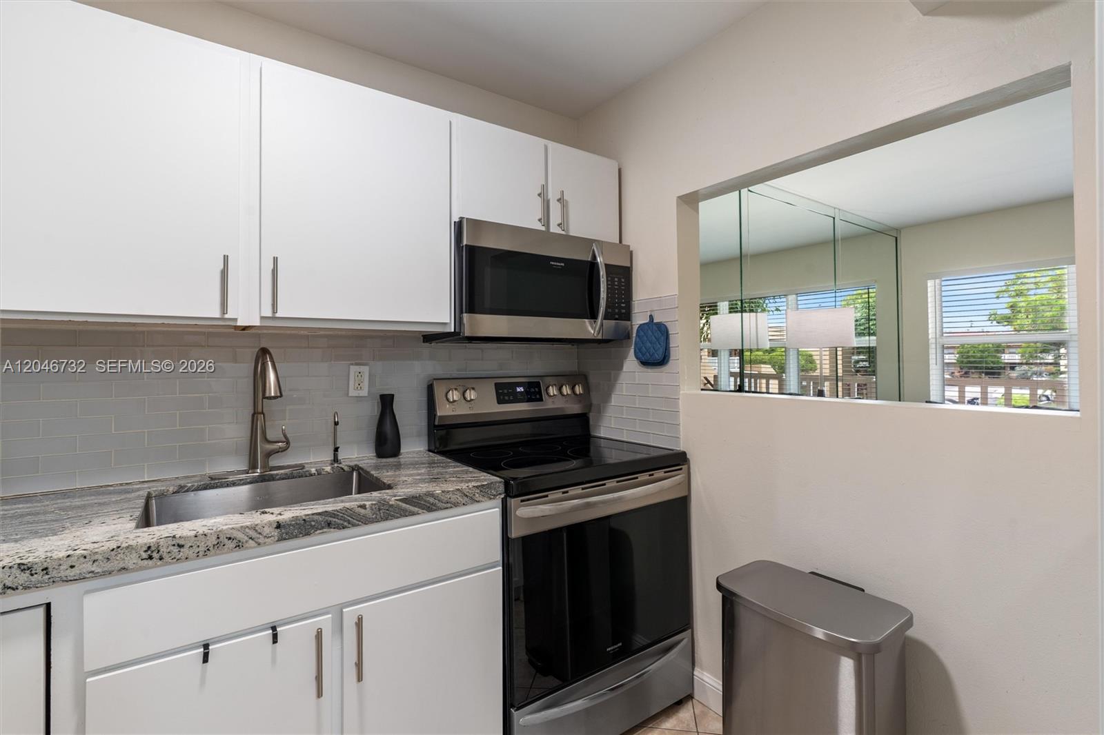 9101 Sunrise Lakes Blvd Unit: 202