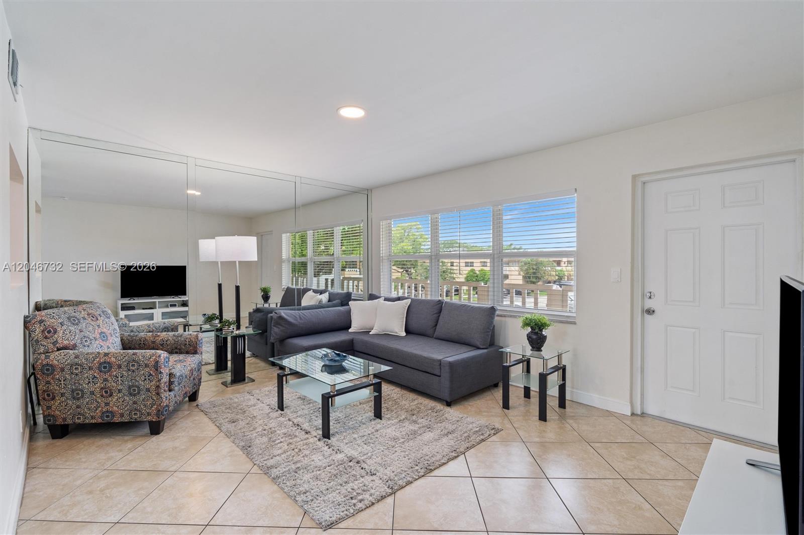 9101 Sunrise Lakes Blvd Unit: 202