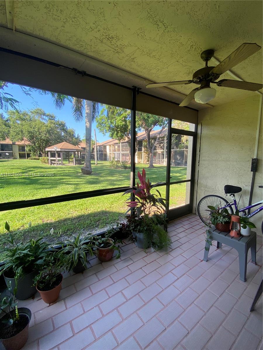 1945 SW 15th Street 61