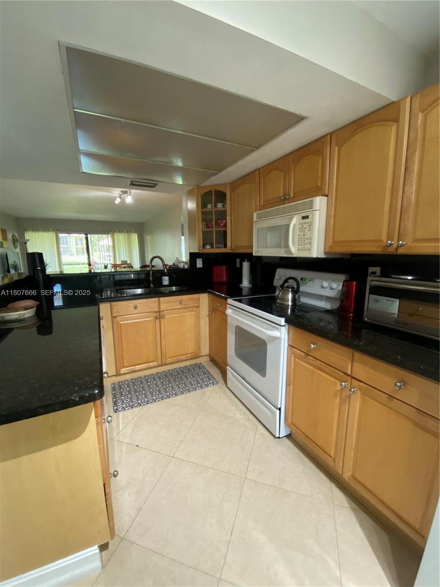 1945 SW 15th Street 61
