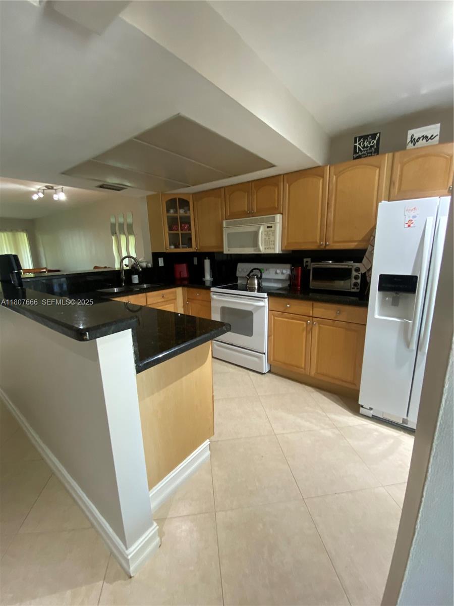 1945 SW 15th Street 61