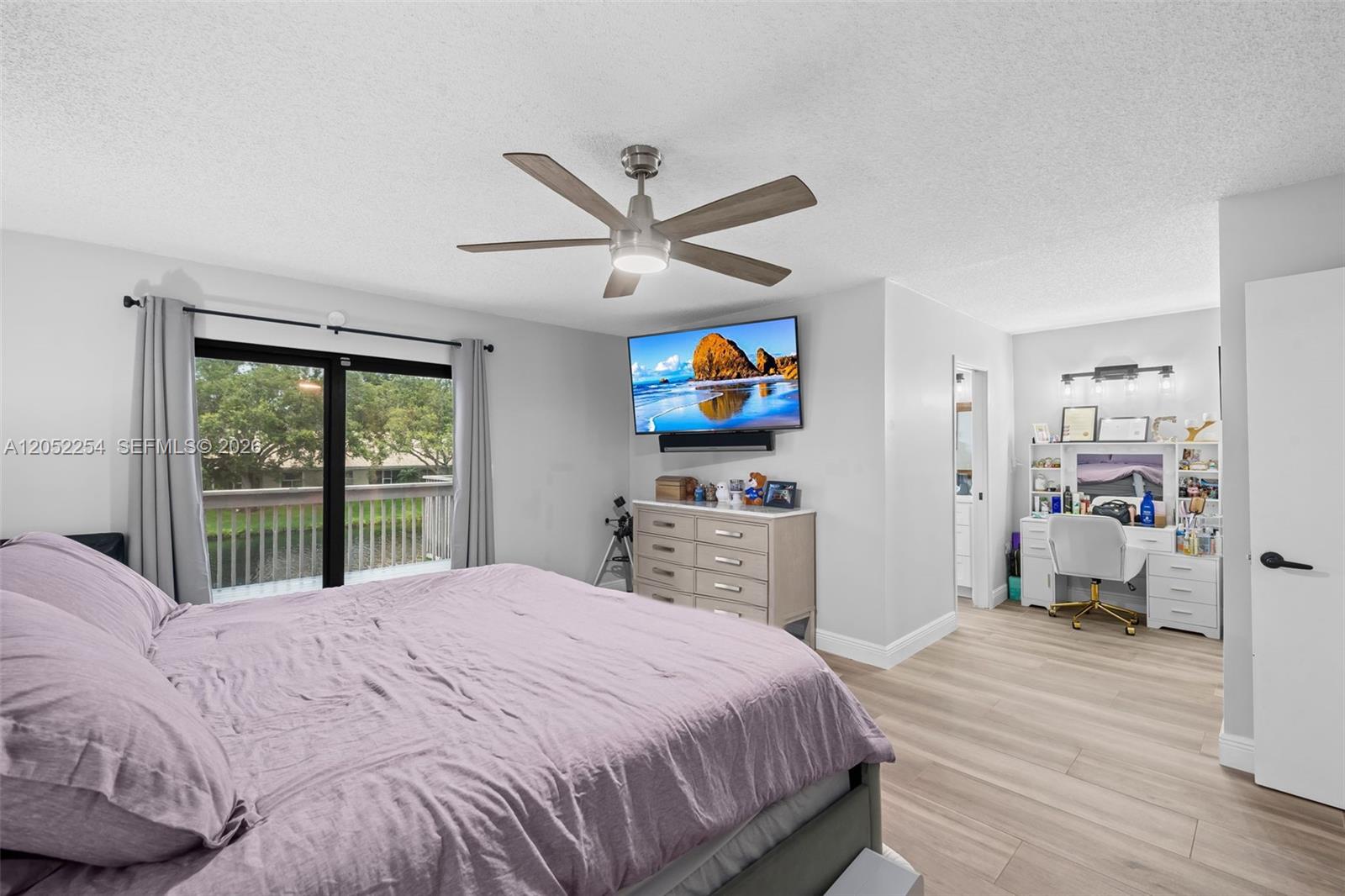 5285 Monterey Circle I-(60)