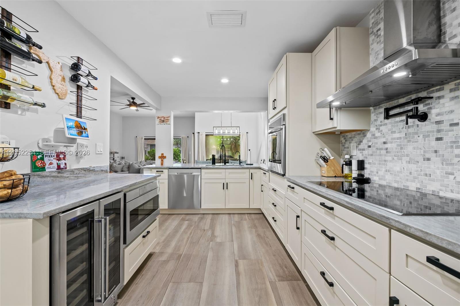 5285 Monterey Circle I-(60)