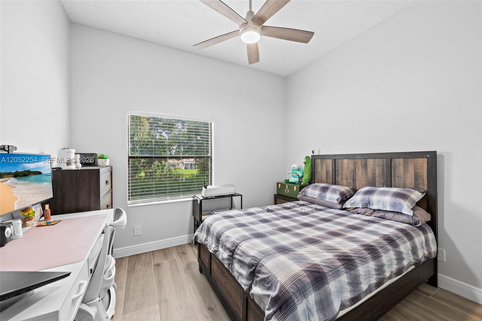 5285 Monterey Circle I-(60)