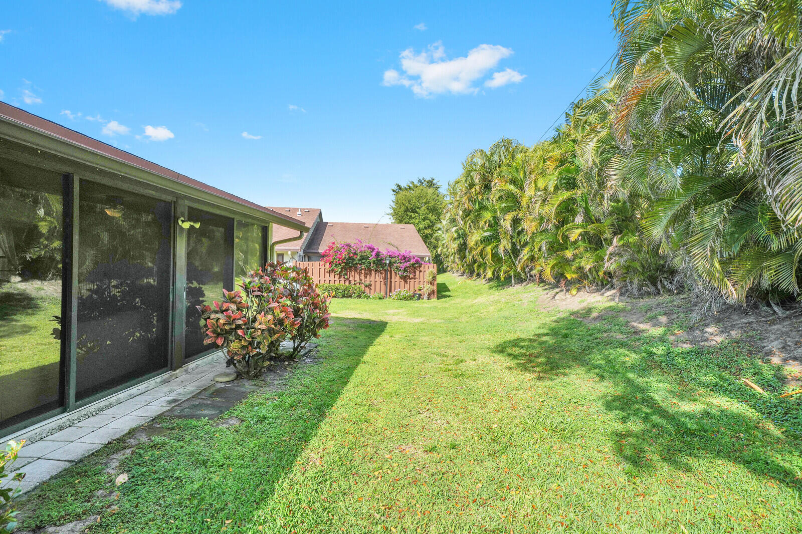 3789 Cocoloba Lane