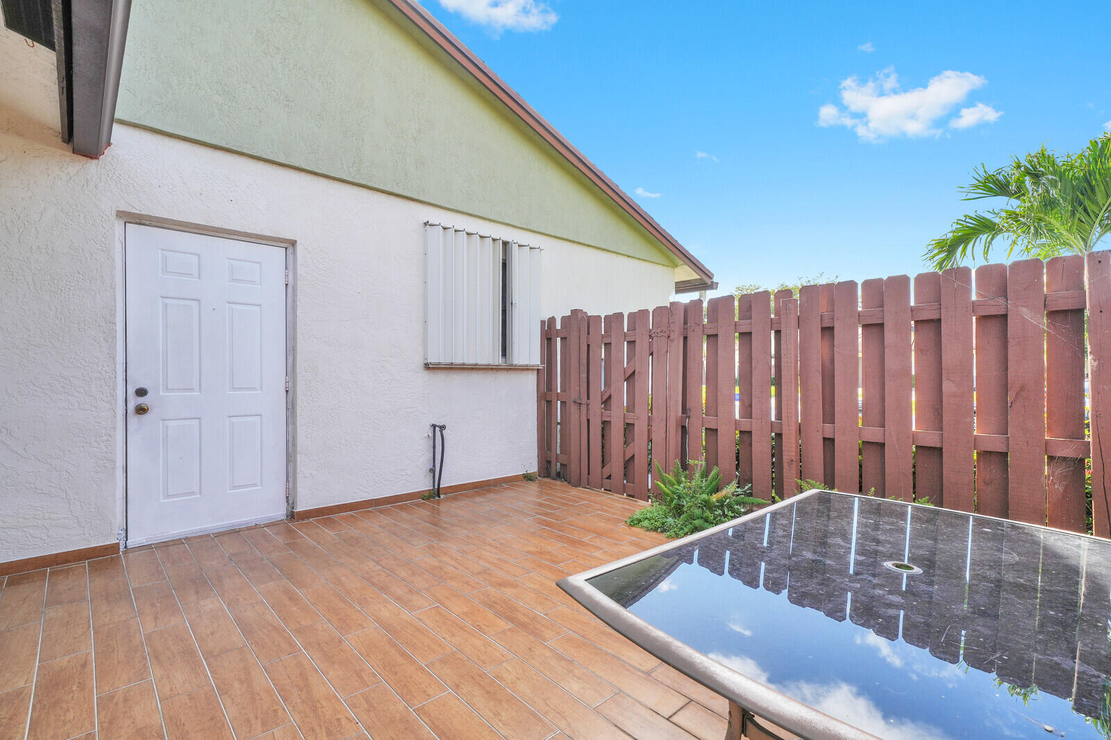 3789 Cocoloba Lane