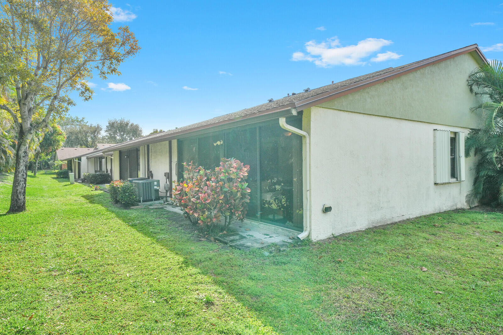 3789 Cocoloba Lane