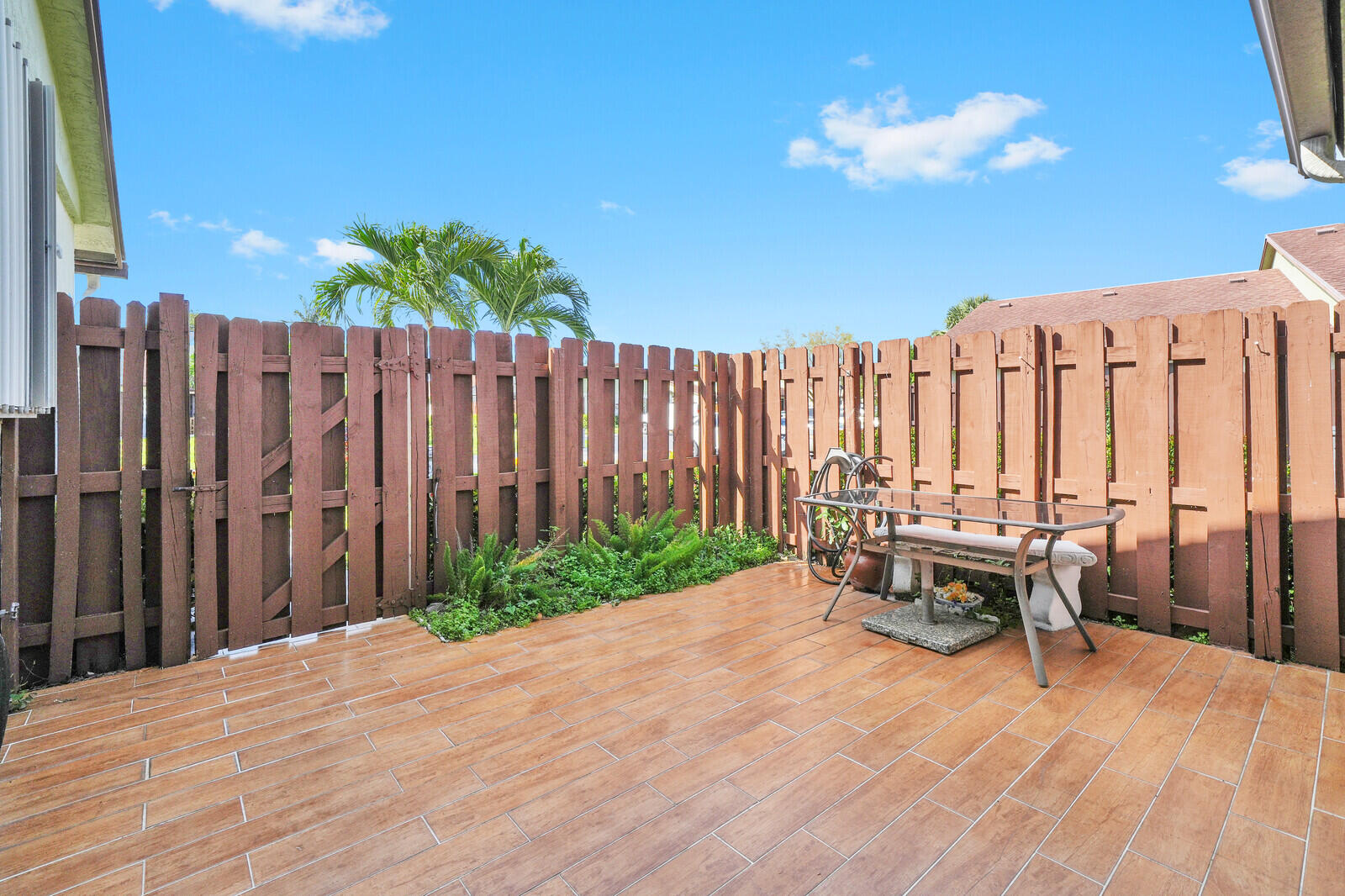 3789 Cocoloba Lane