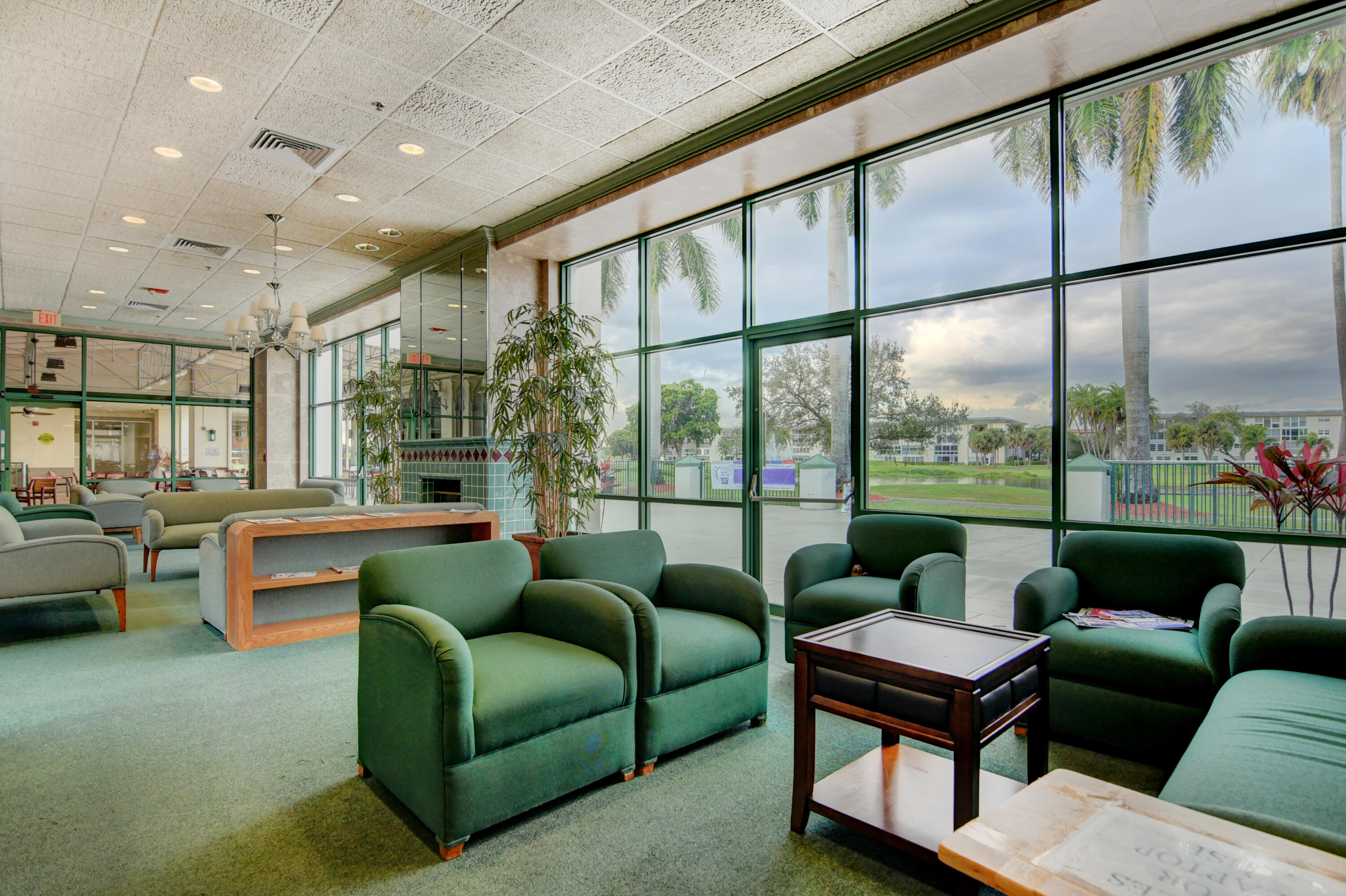 2902 Victoria Circle J-2