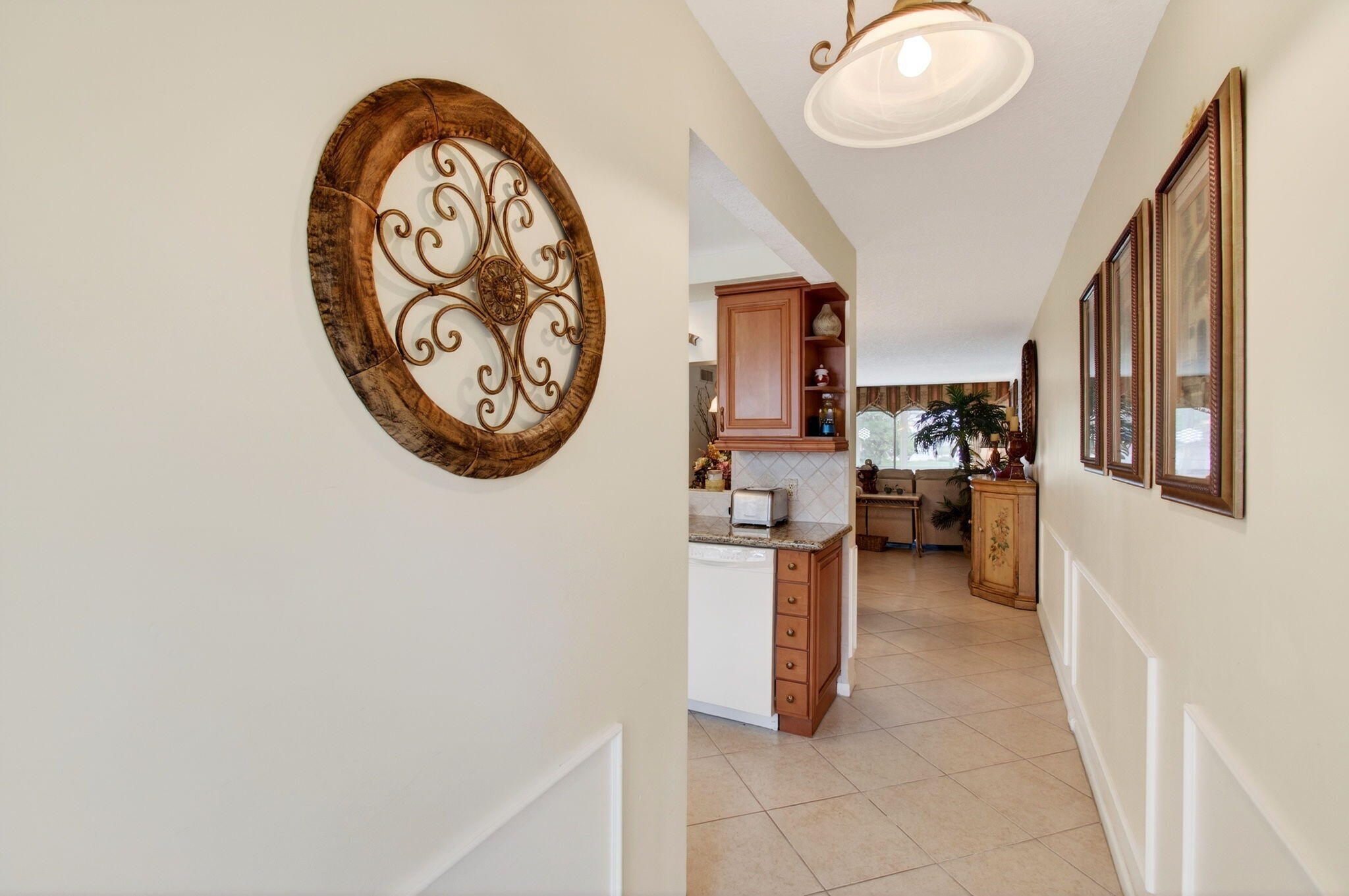 2902 Victoria Circle J-2