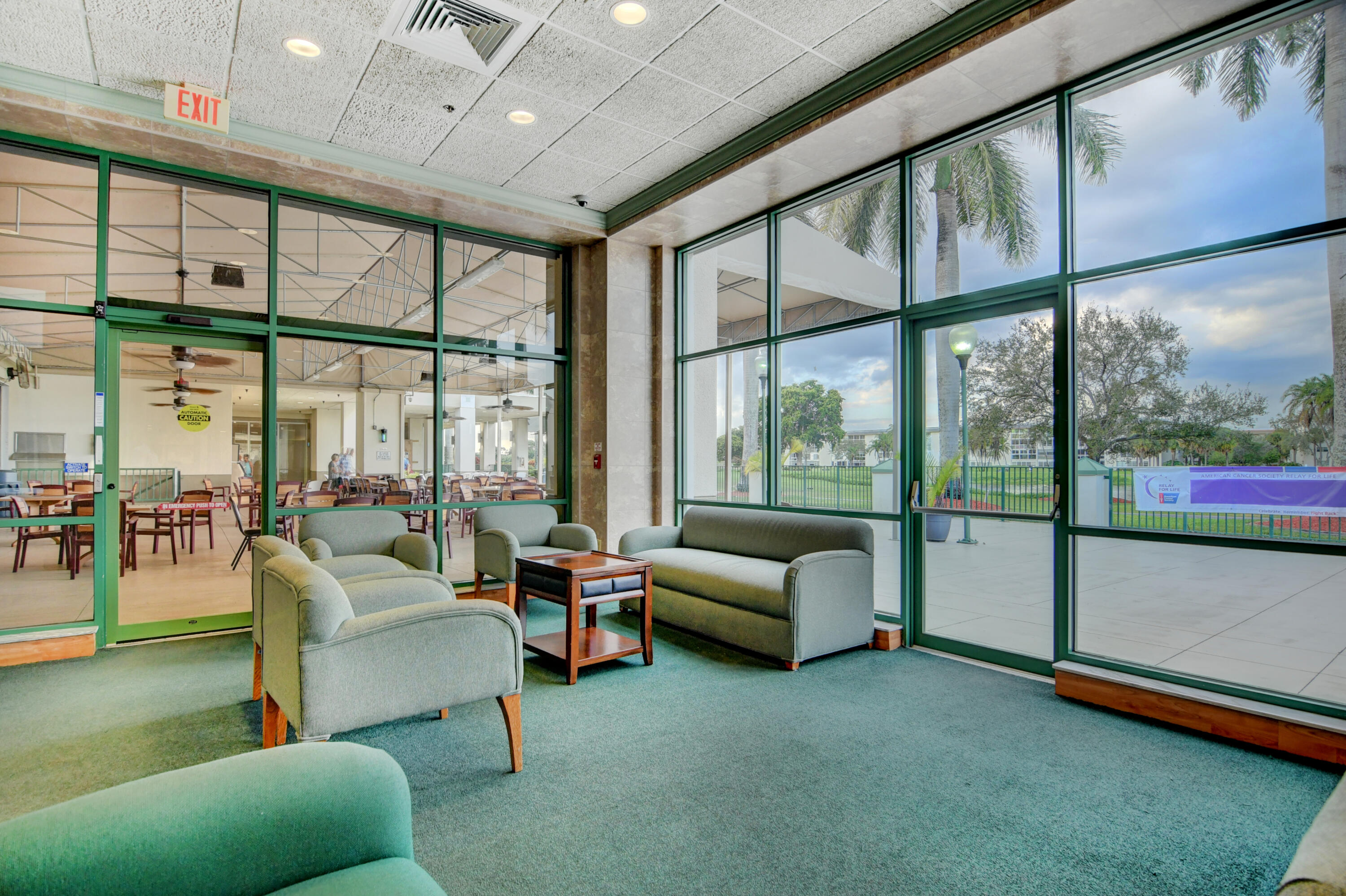 2902 Victoria Circle J-2
