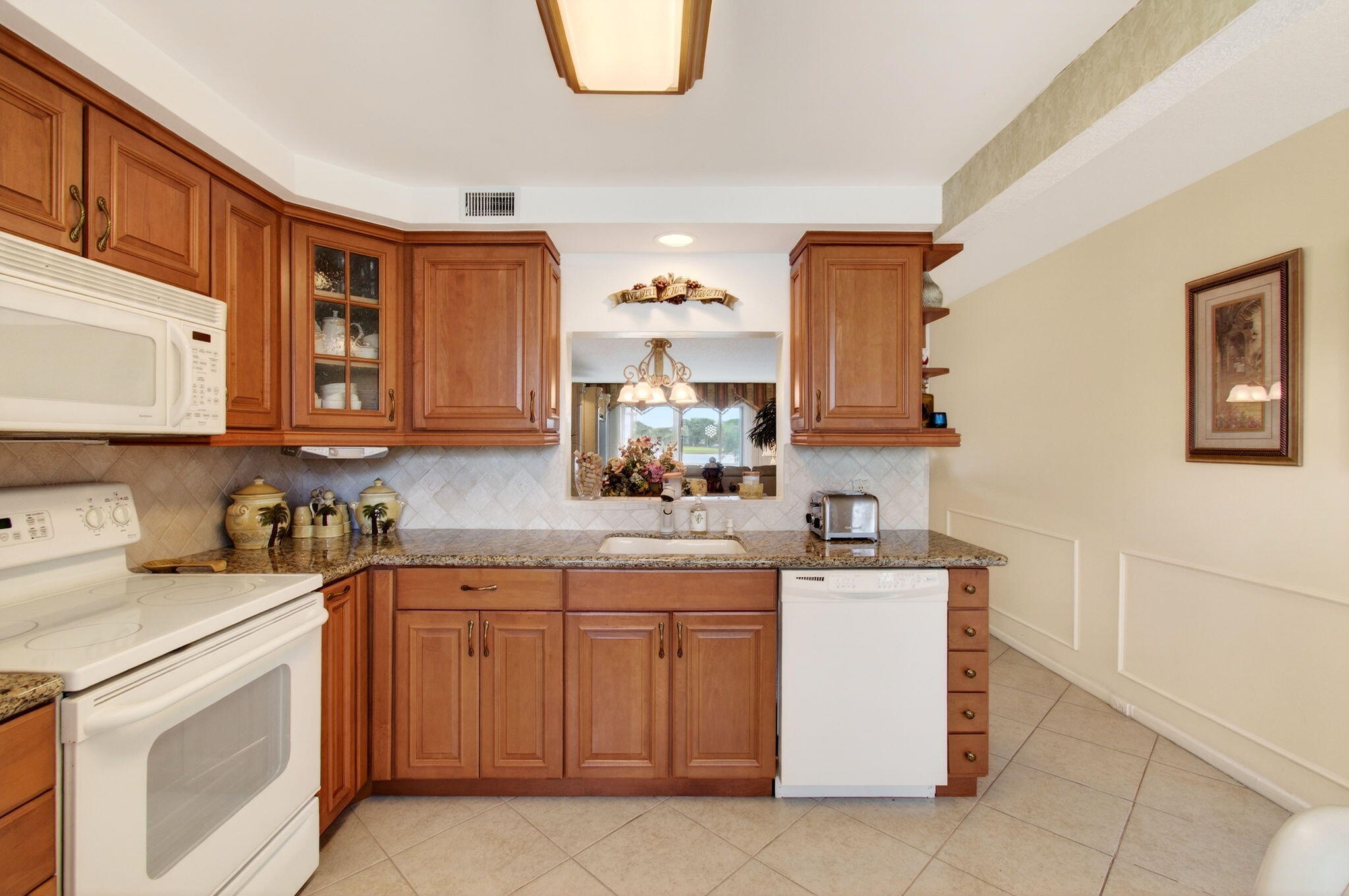 2902 Victoria Circle J-2