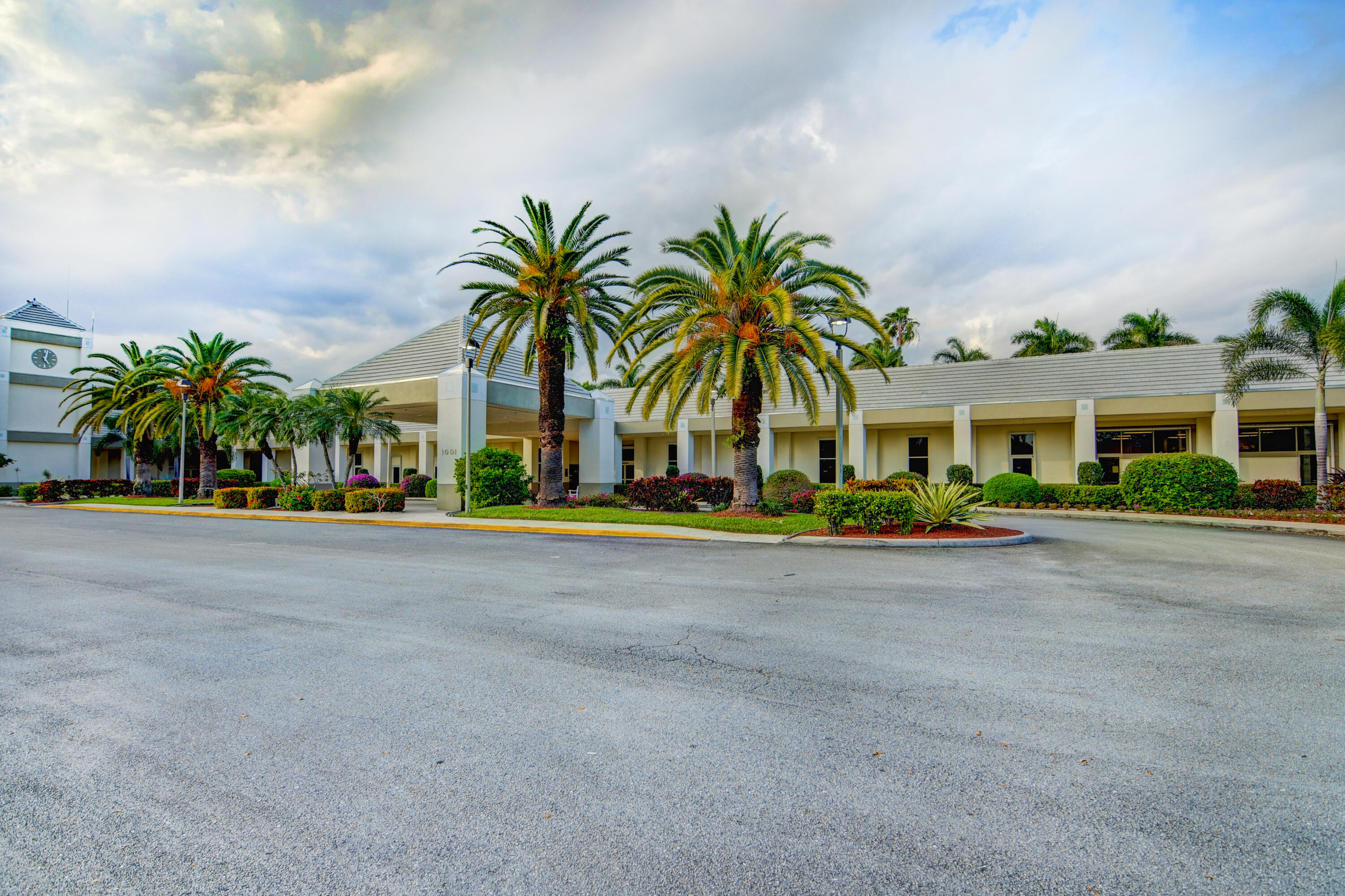 2902 Victoria Circle J-2