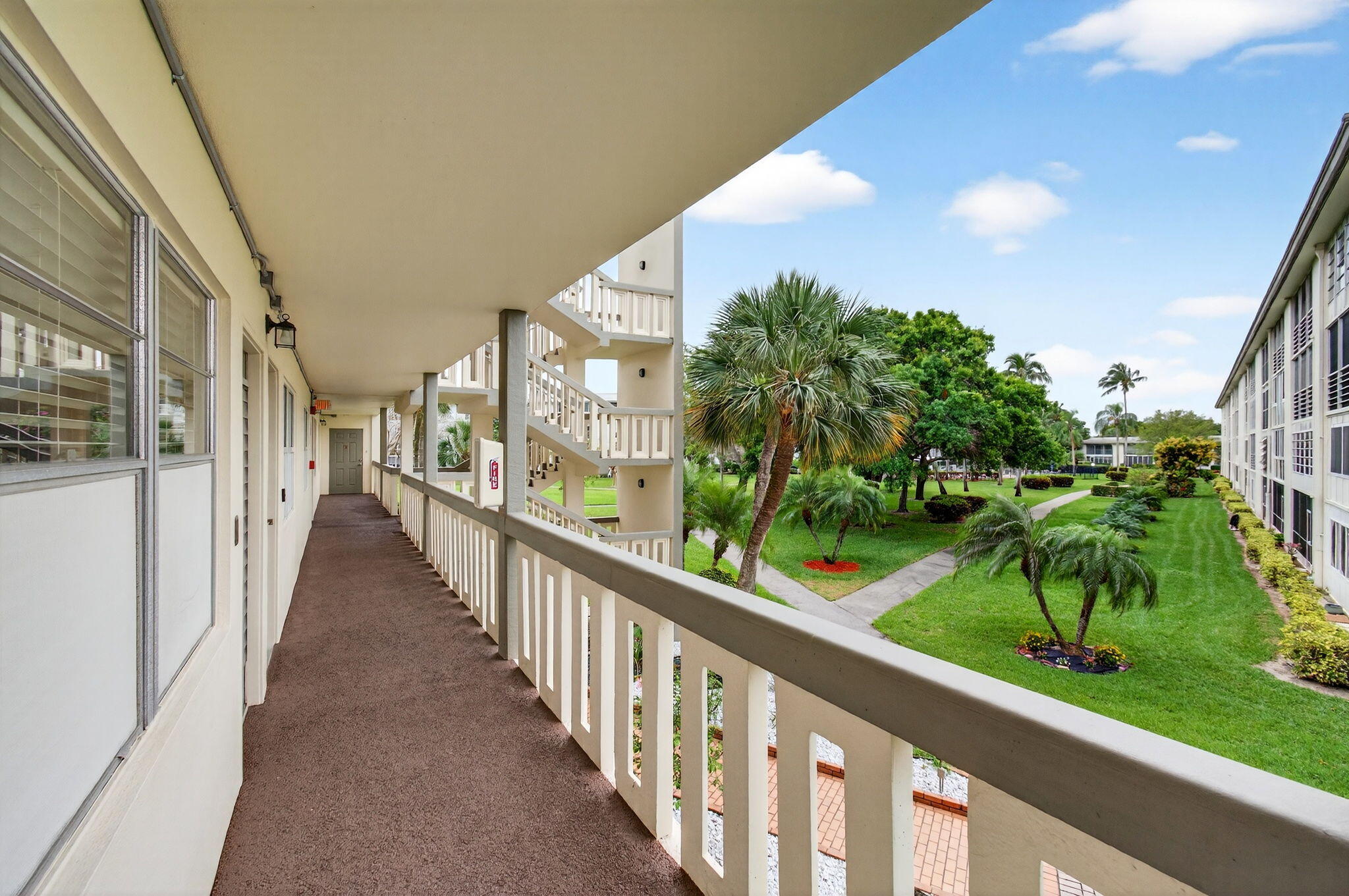 2902 Victoria Circle J-2
