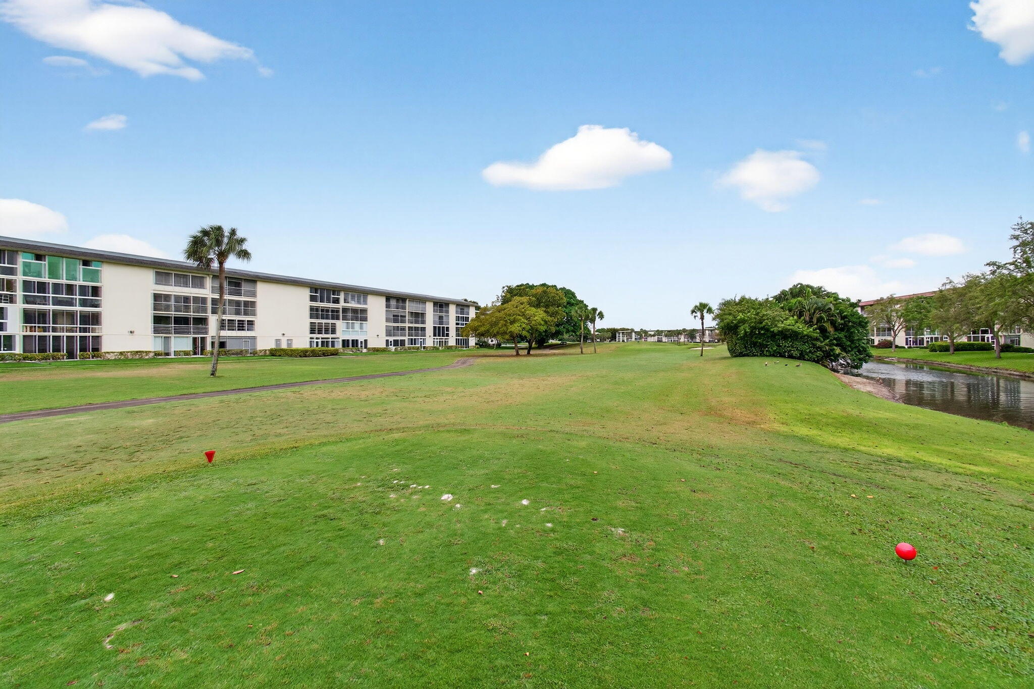 2902 Victoria Circle J-2