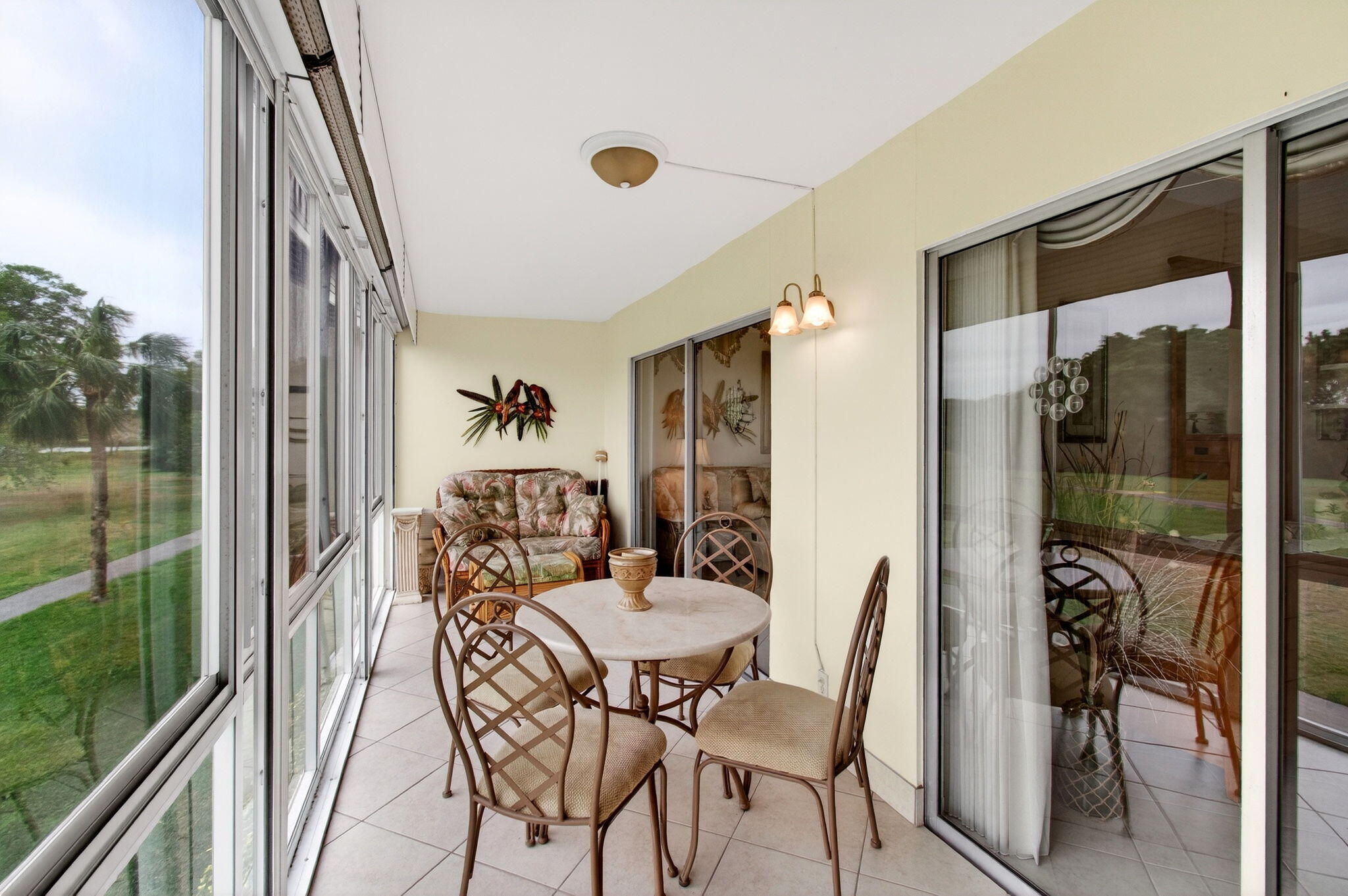2902 Victoria Circle J-2