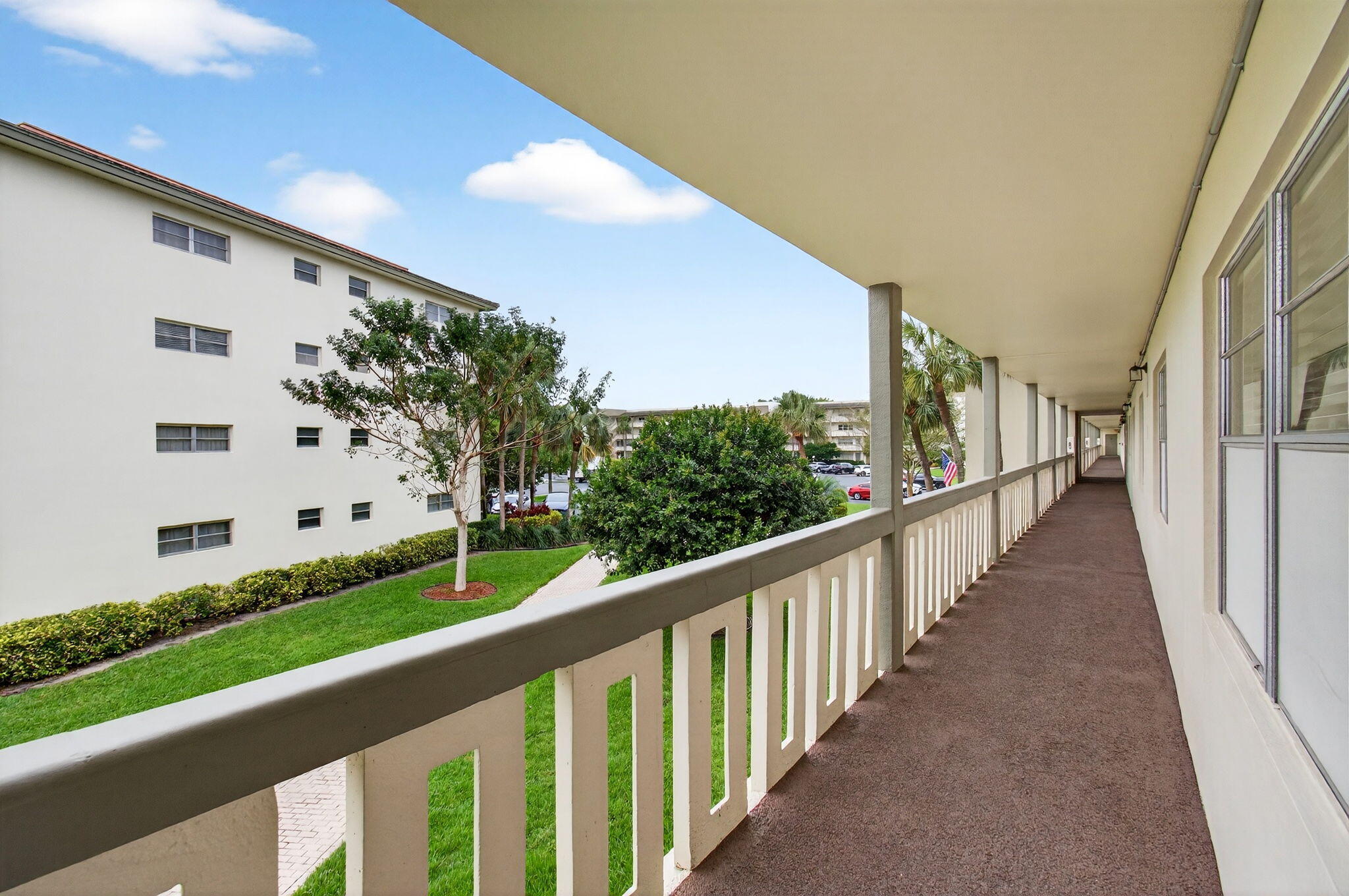 2902 Victoria Circle J-2