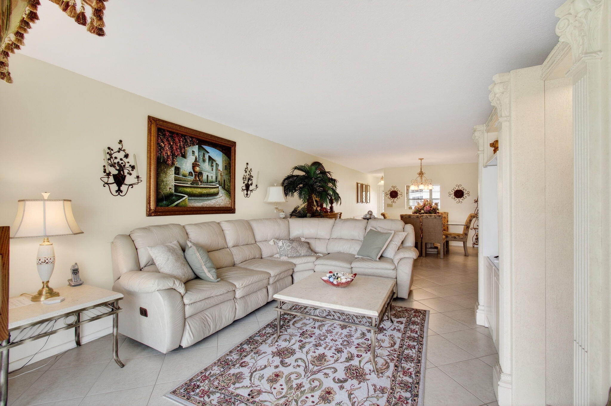 2902 Victoria Circle J-2