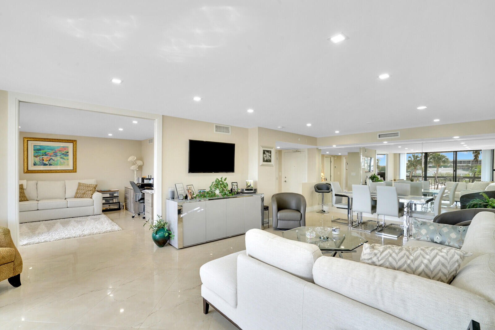 2697 N Ocean Boulevard F-205