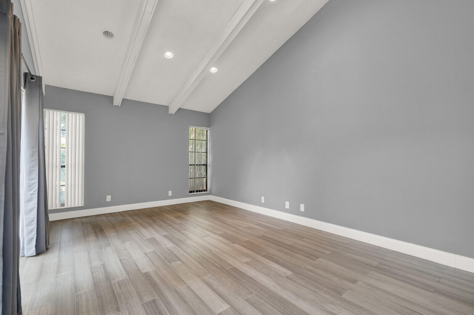 6599 Pond Apple Road