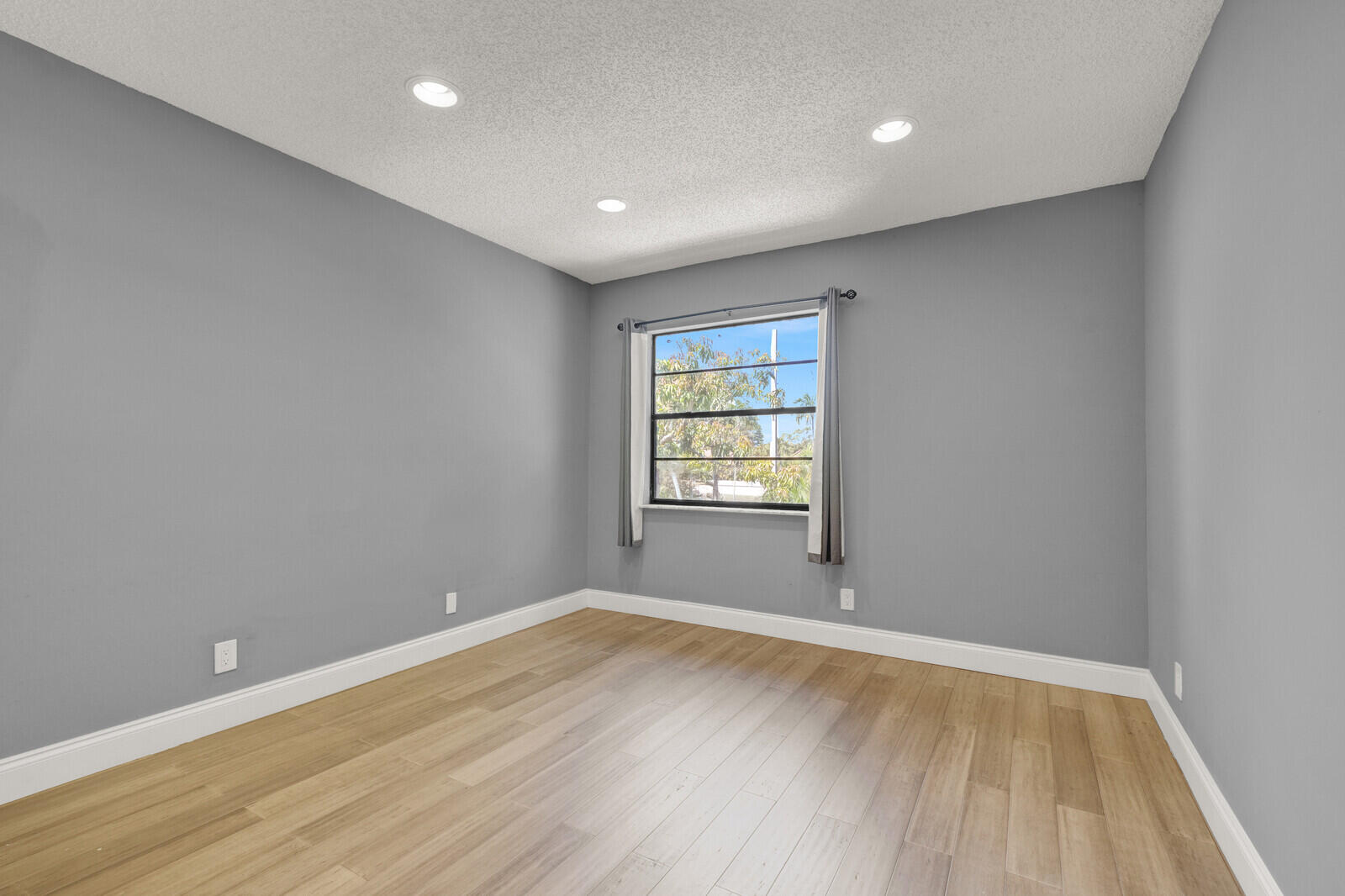 6599 Pond Apple Road