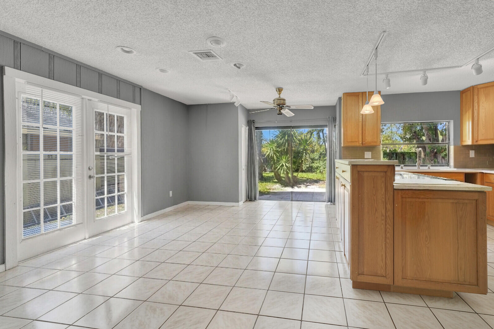 6599 Pond Apple Road