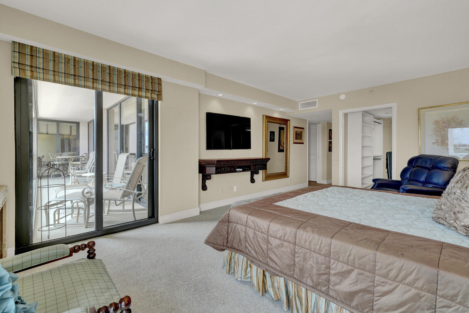 2697 N Ocean Boulevard F-501