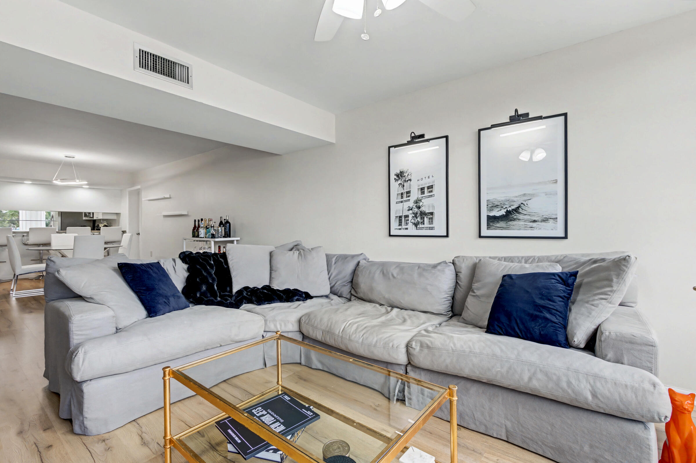 1518 Whitehall Drive 204