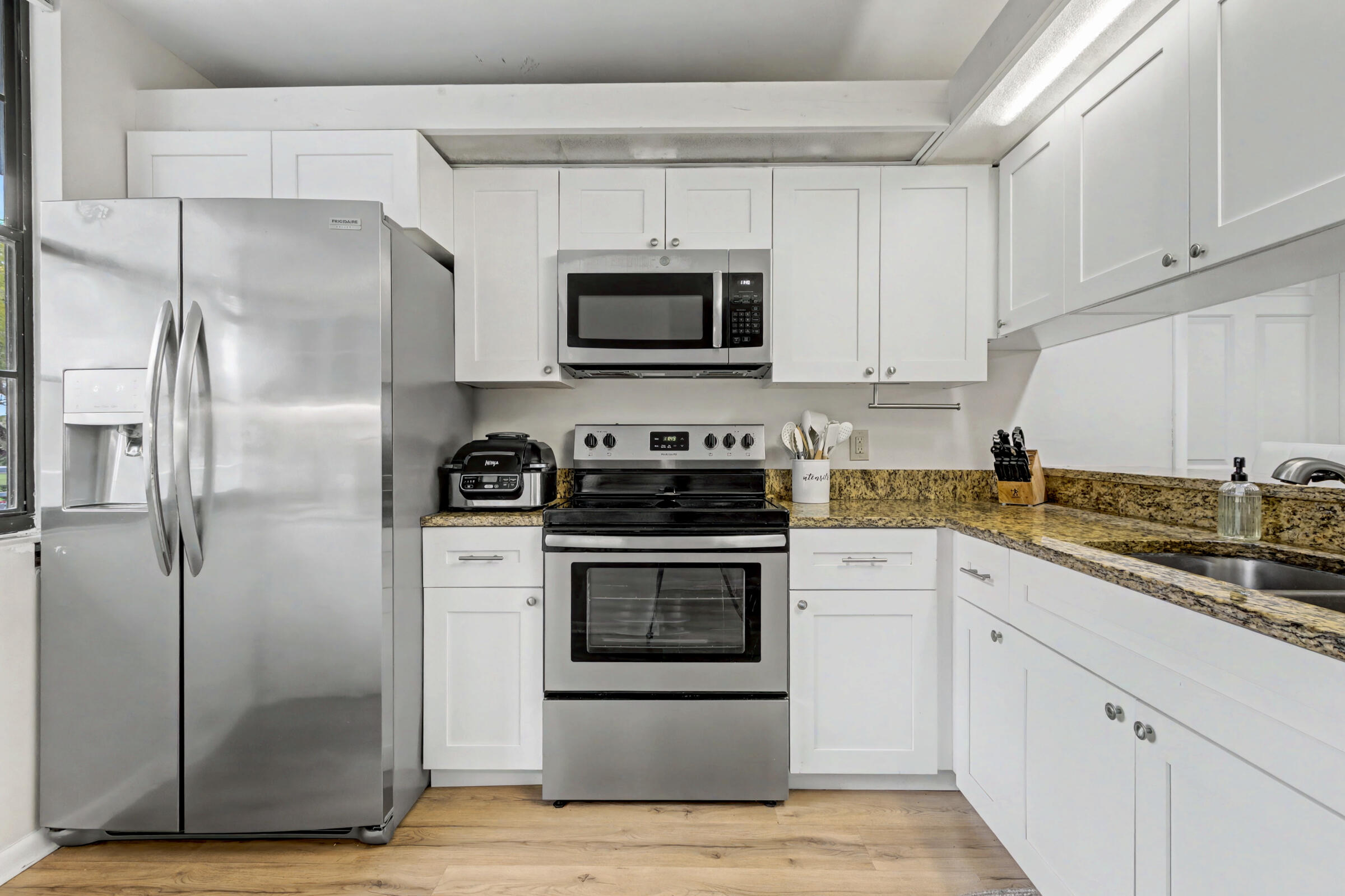 1518 Whitehall Drive 204