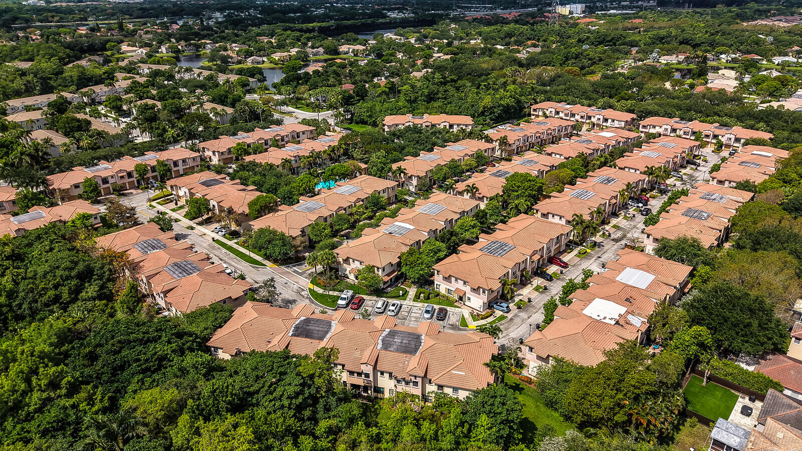 4742 Grand Cypress Circle N