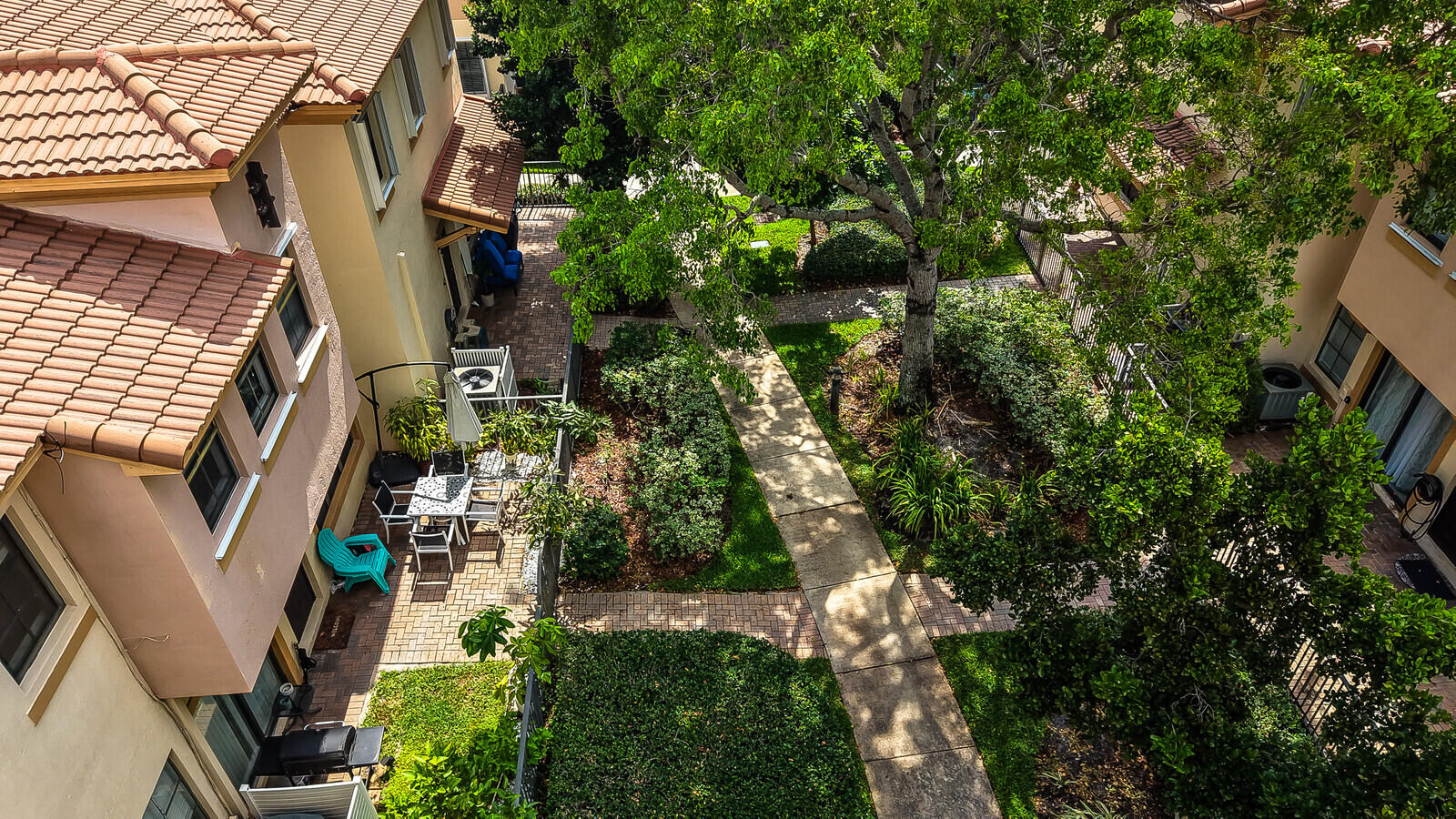4742 Grand Cypress Circle N