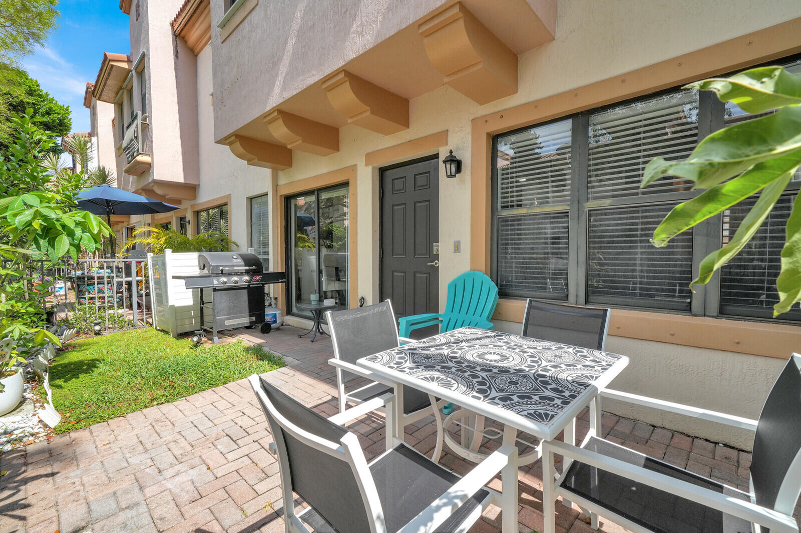 4742 Grand Cypress Circle N