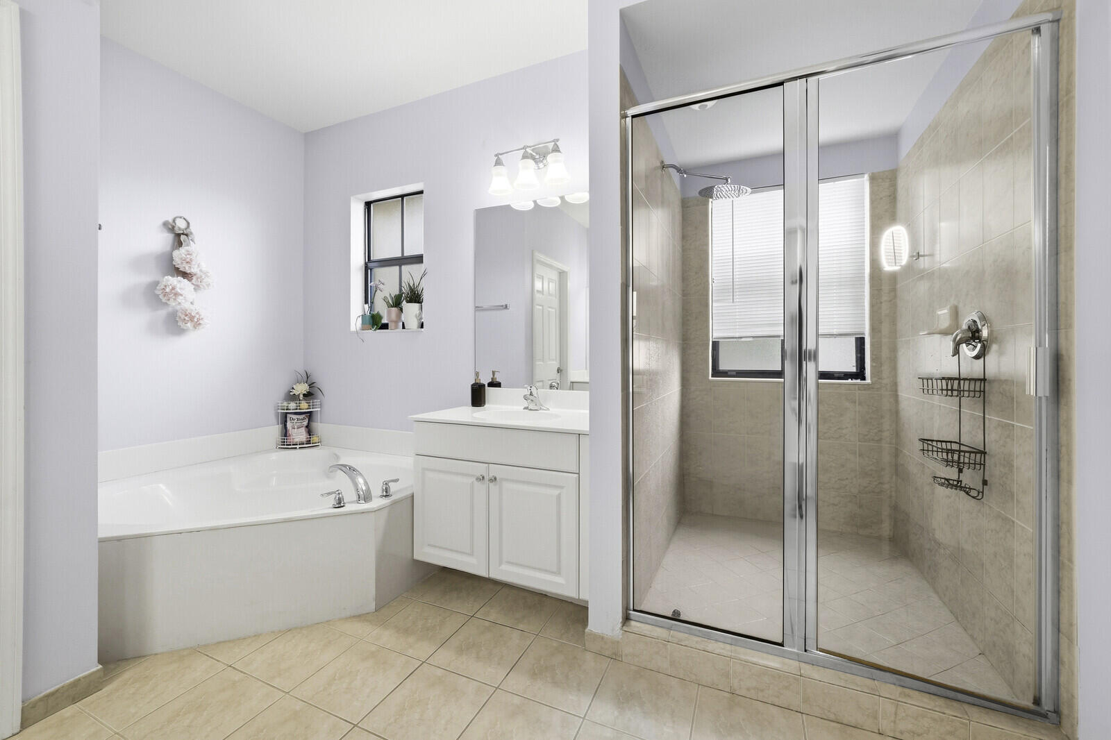 4742 Grand Cypress Circle N