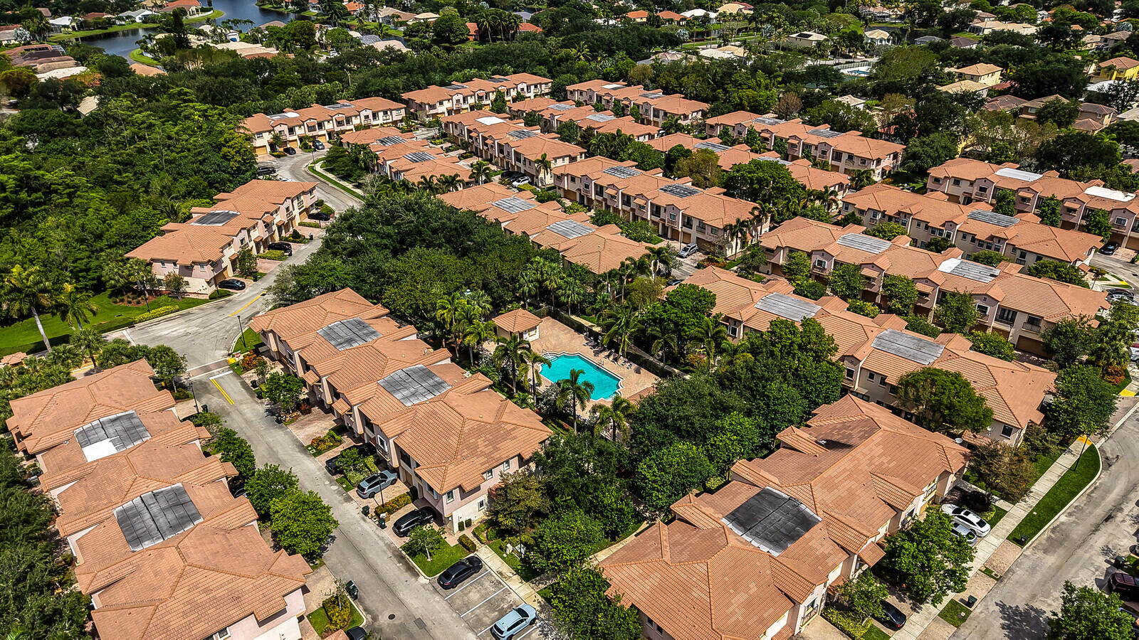 4742 Grand Cypress Circle N