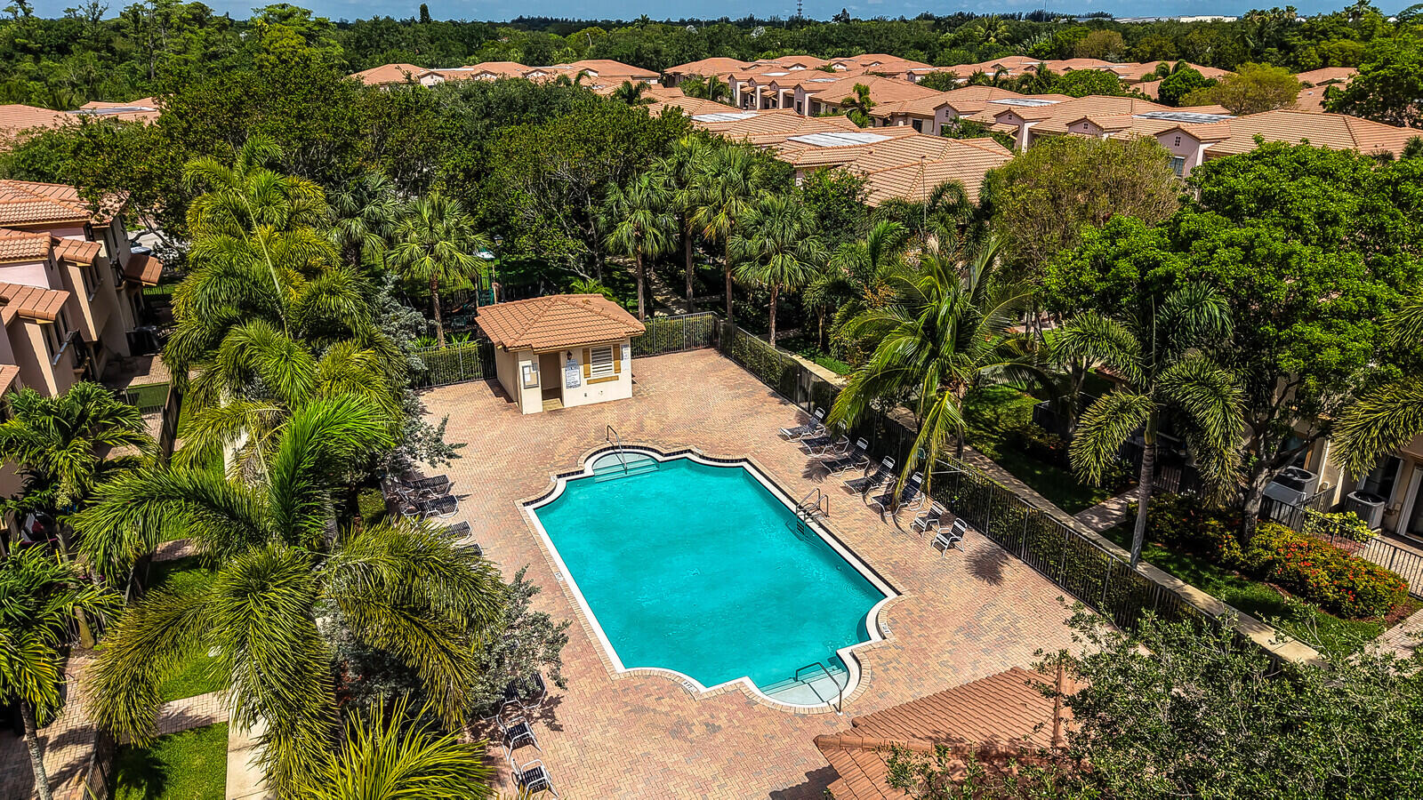 4742 Grand Cypress Circle N