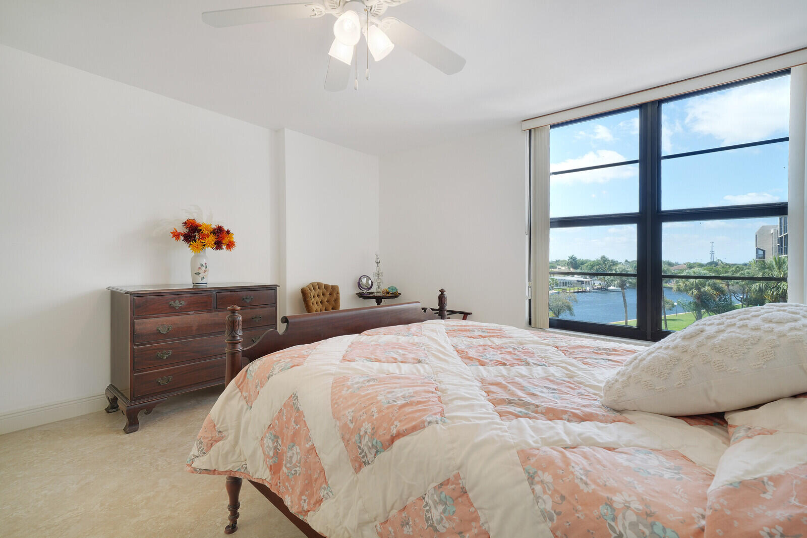 8 Royal Palm Way 401