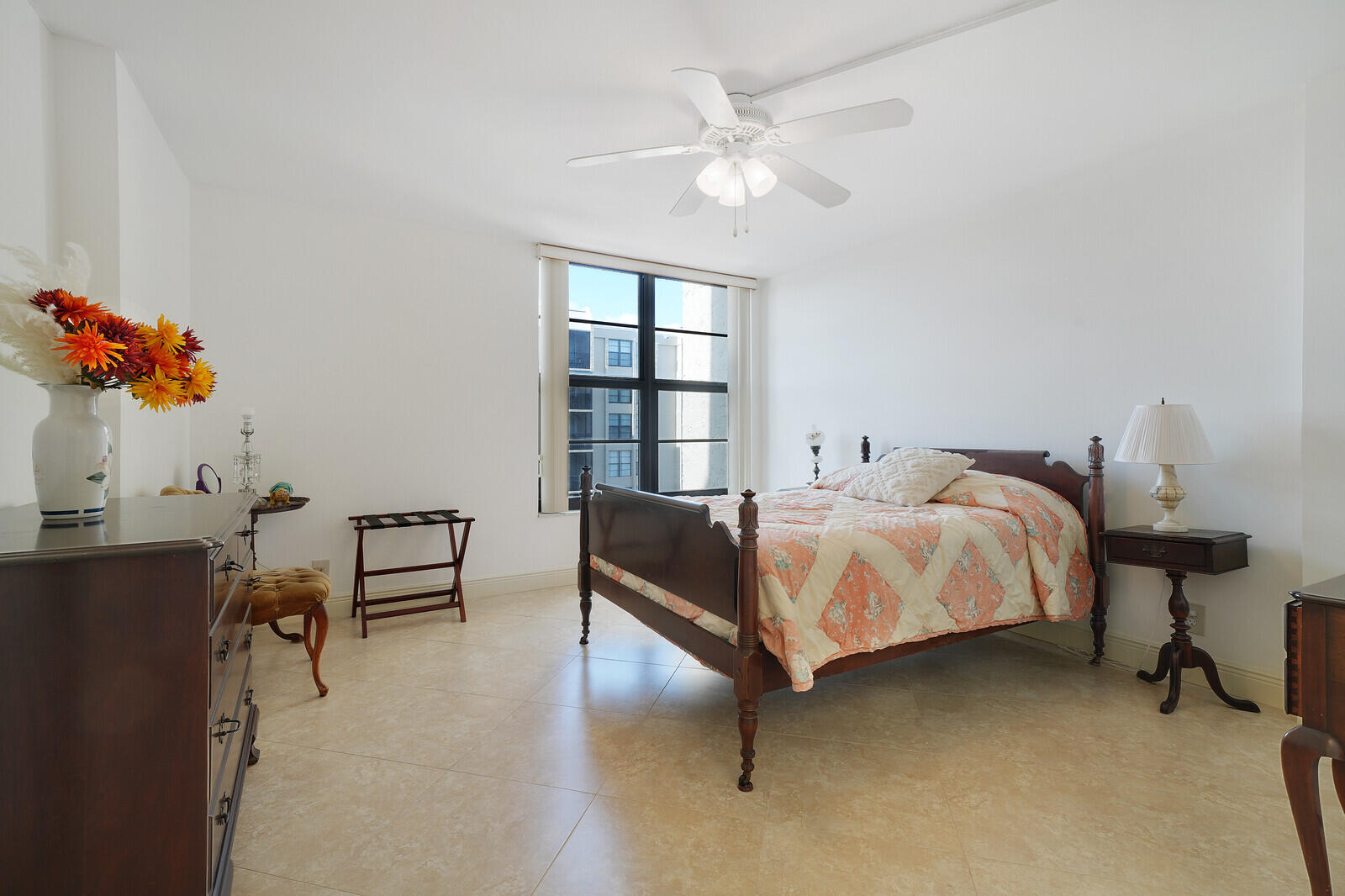 8 Royal Palm Way 401
