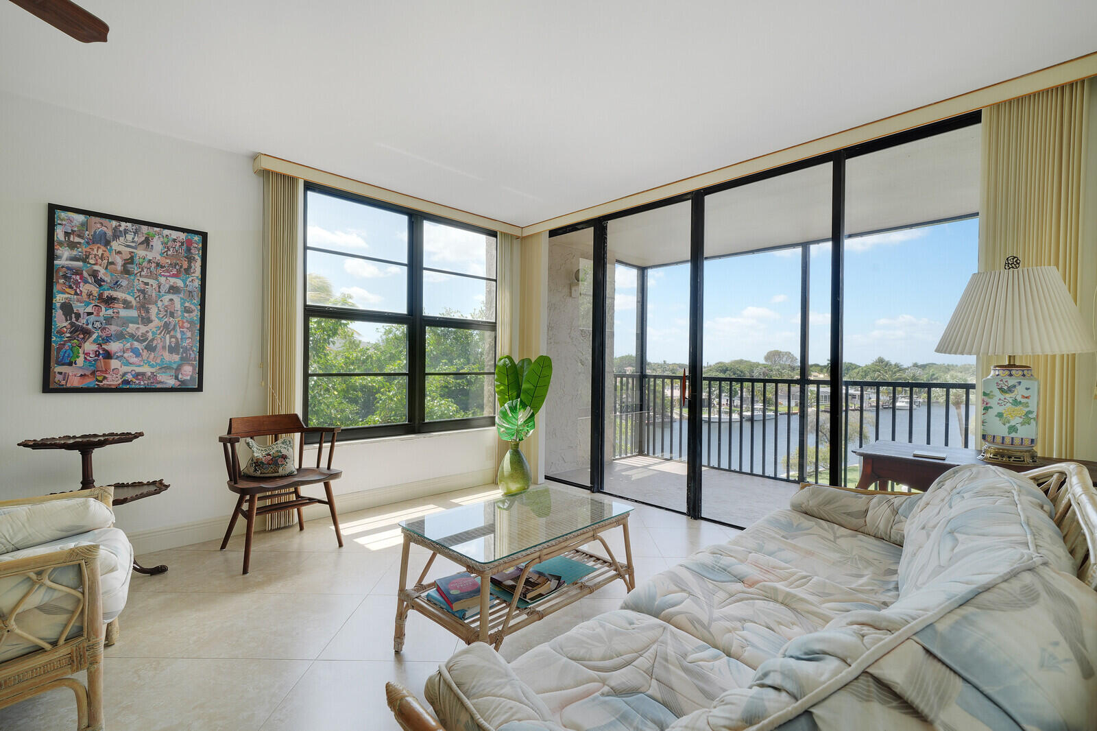 8 Royal Palm Way 401