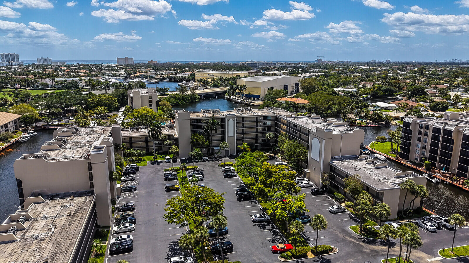 8 Royal Palm Way 401