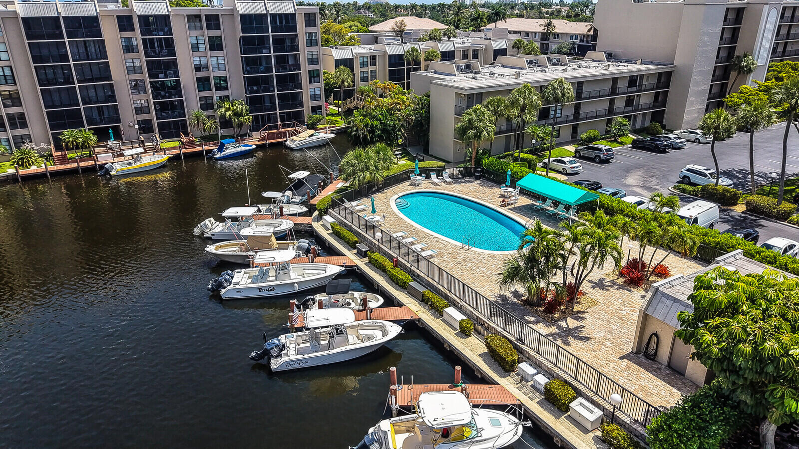 8 Royal Palm Way 401