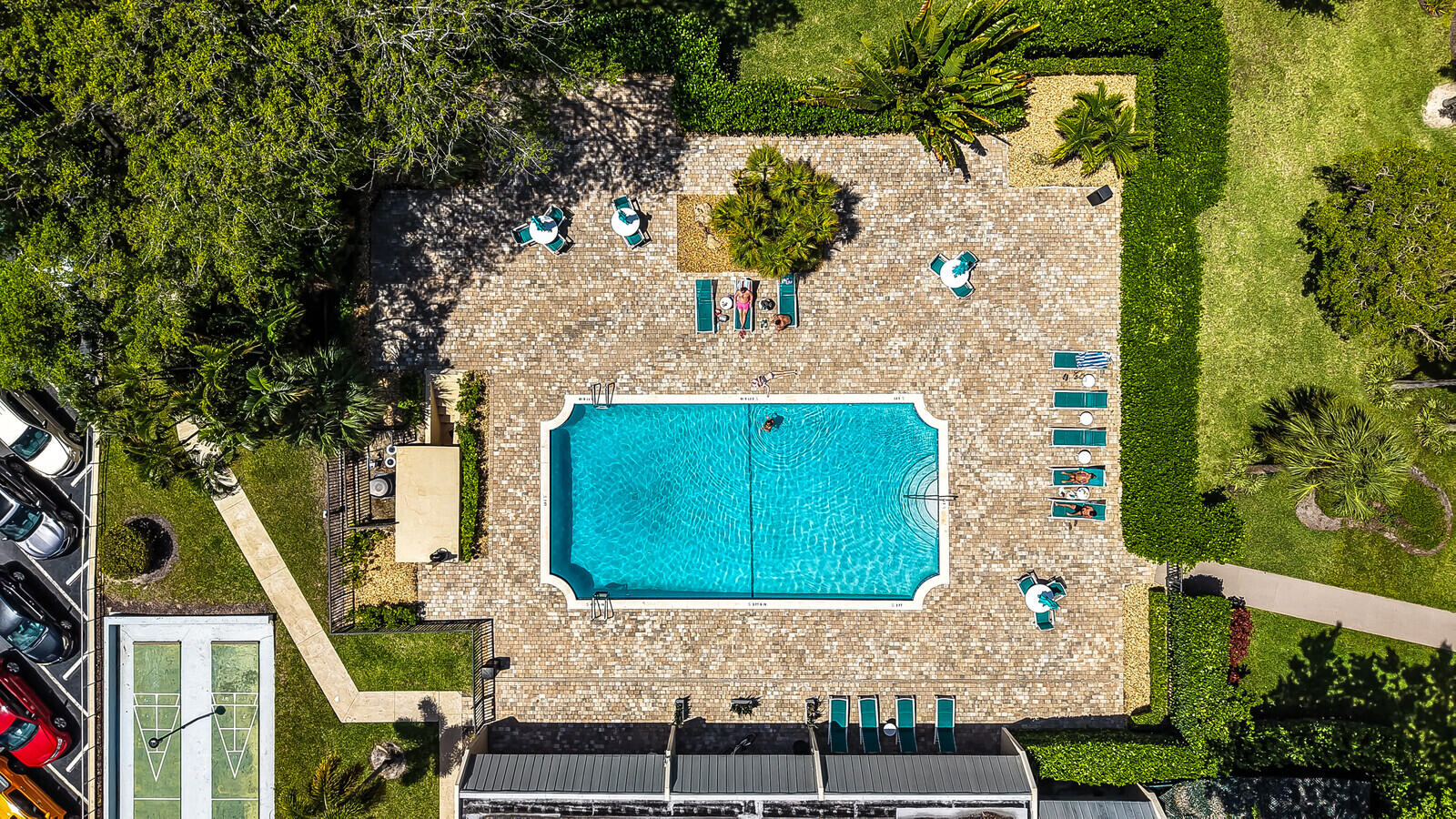 8 Royal Palm Way 401