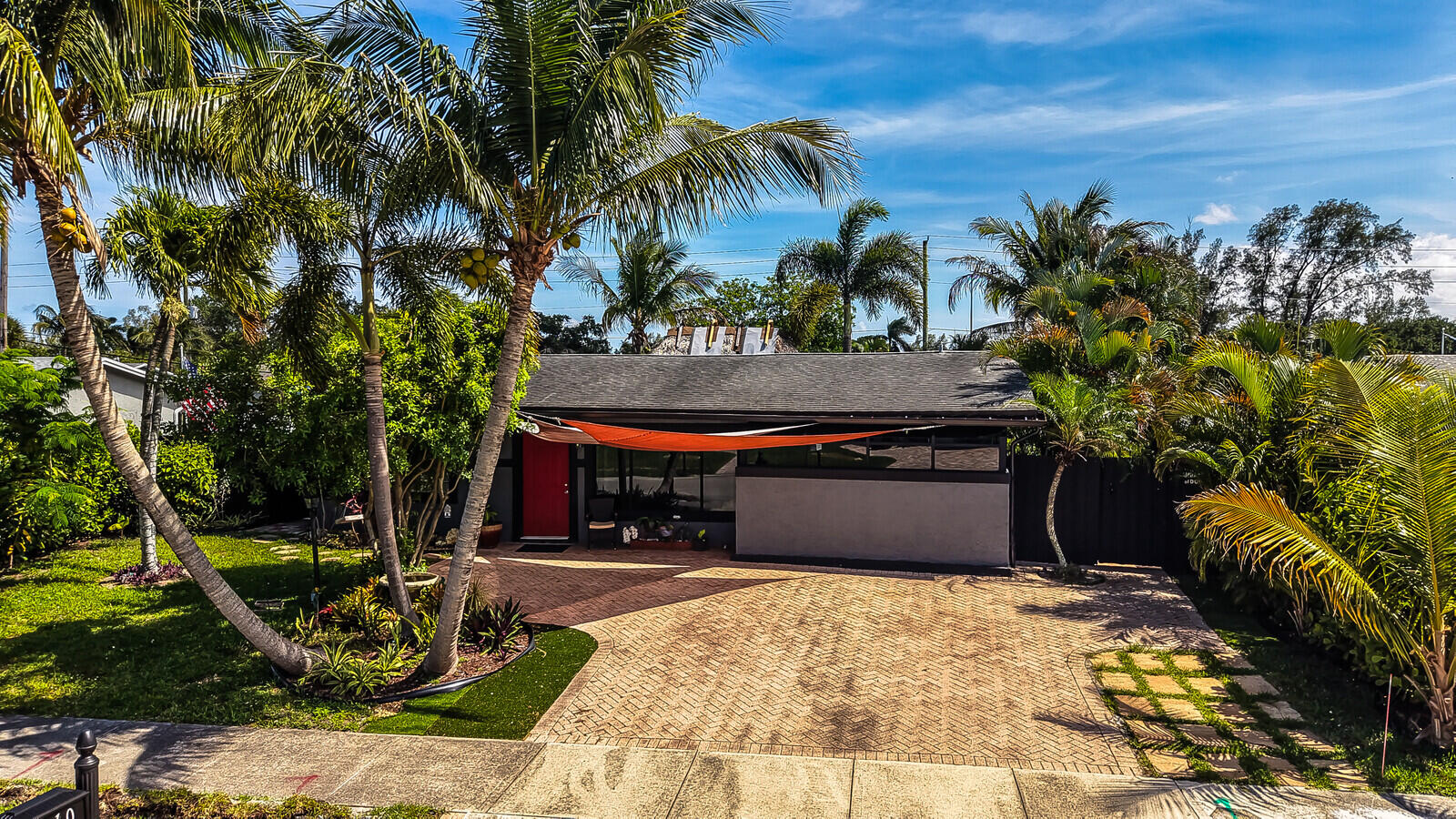 910 NE 23rd Court