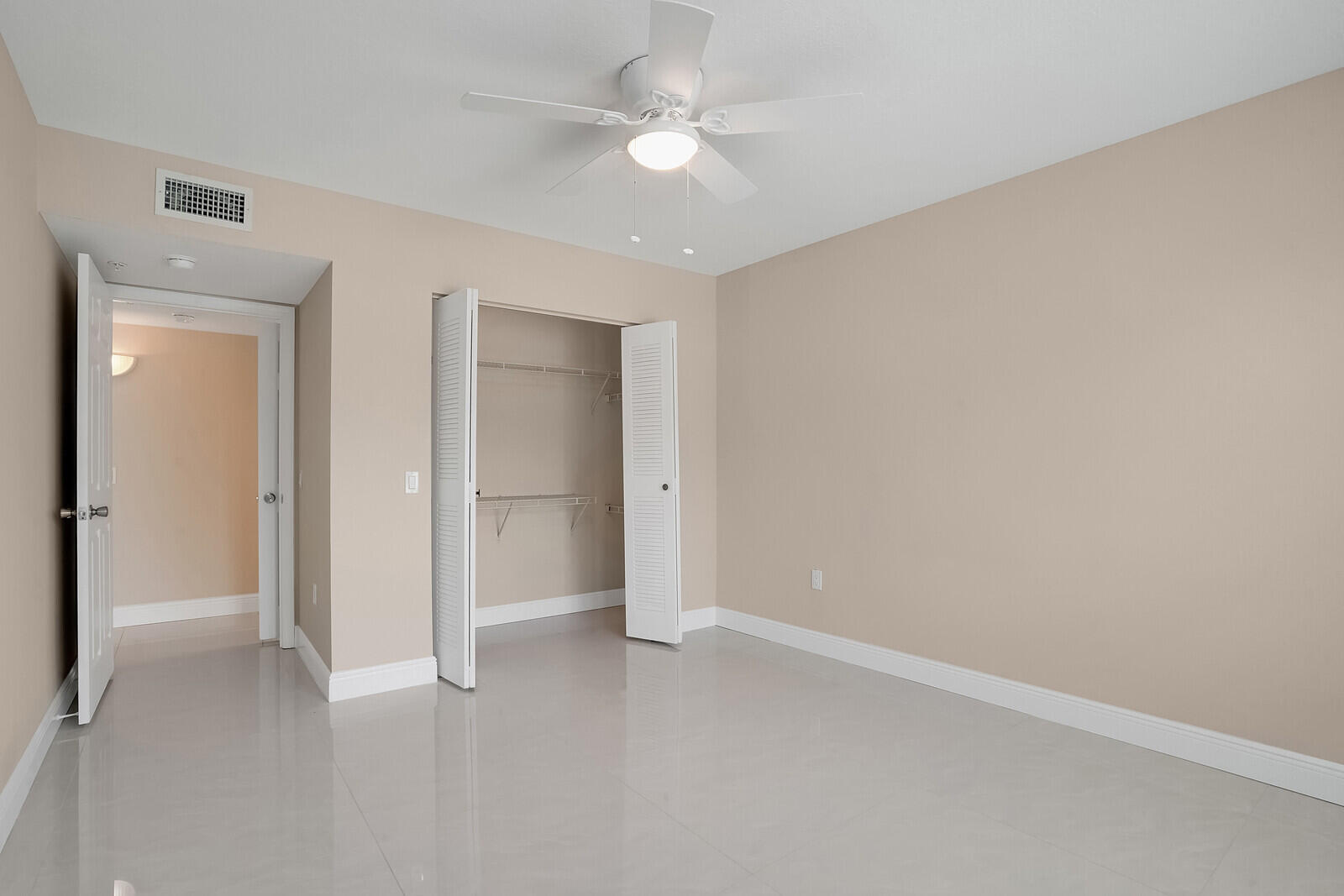 611 Villa Circle