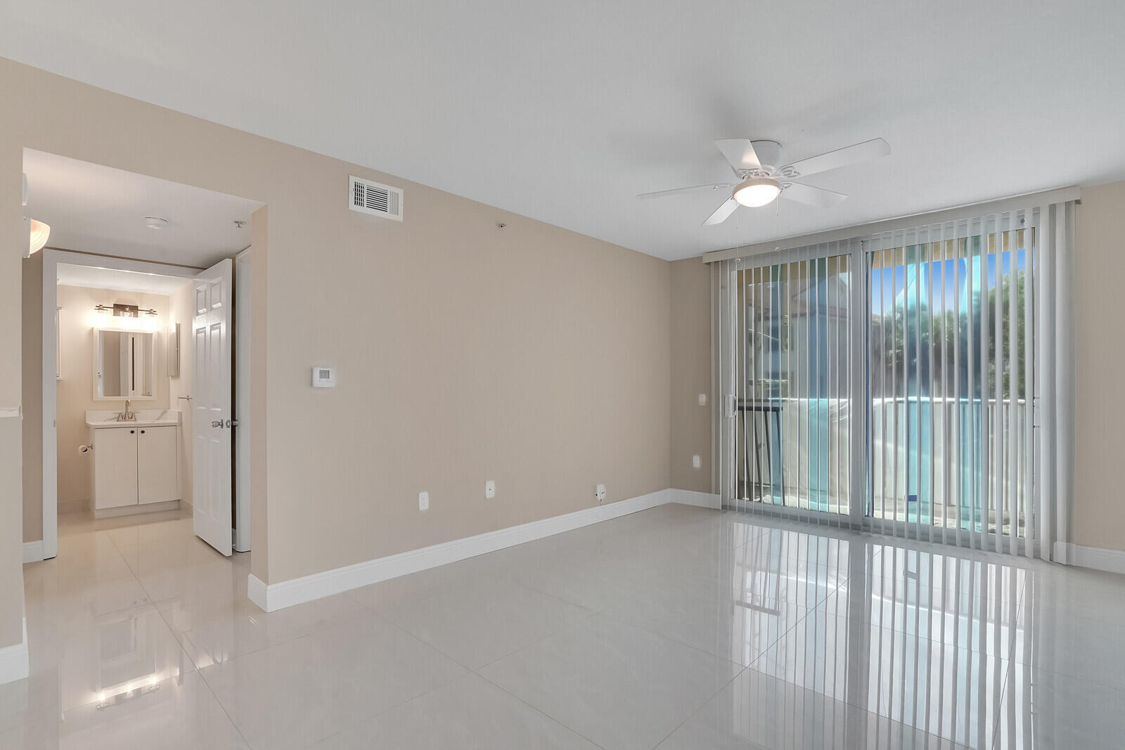 611 Villa Circle