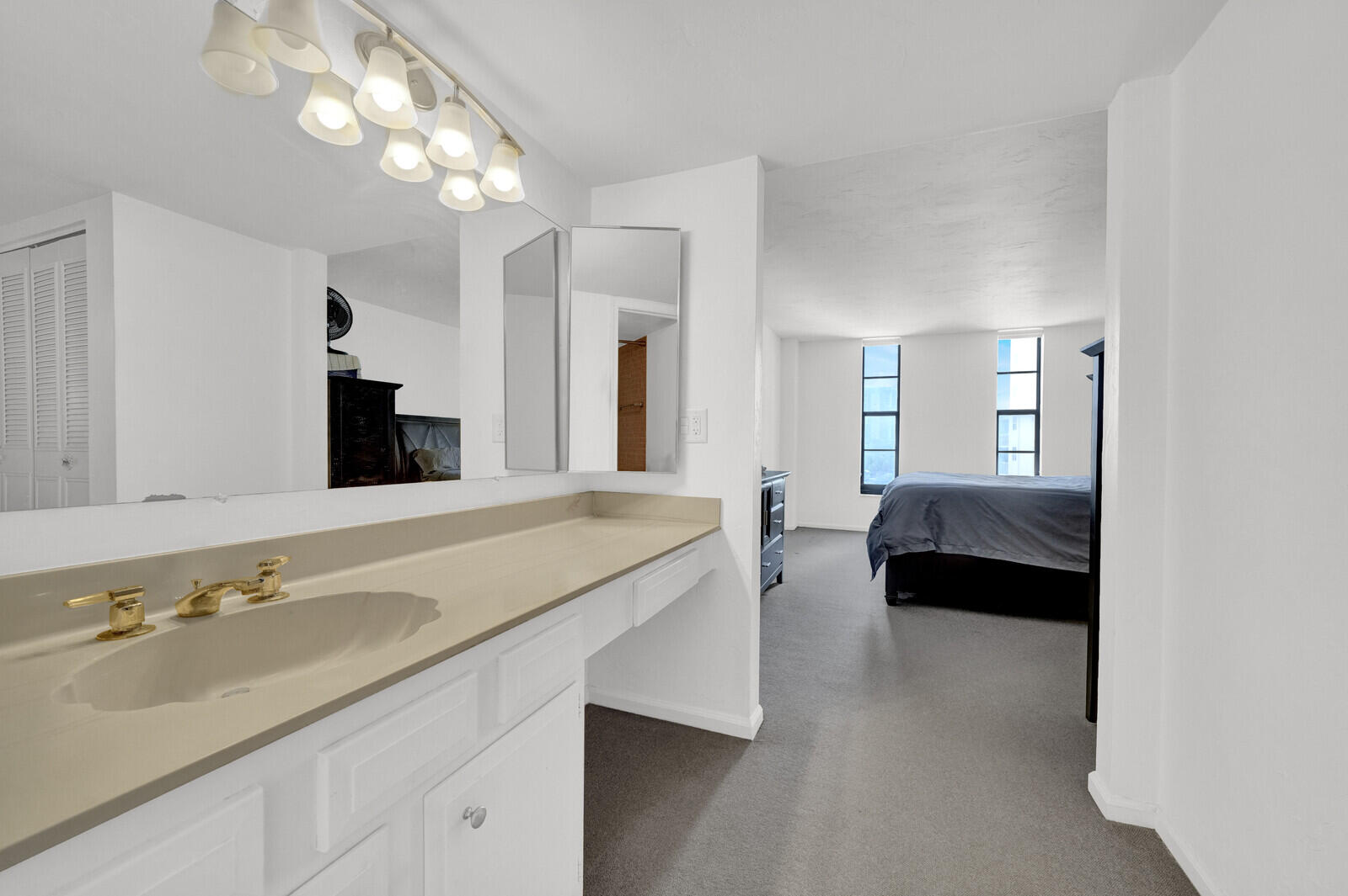 1000 S Ocean Boulevard 6-o