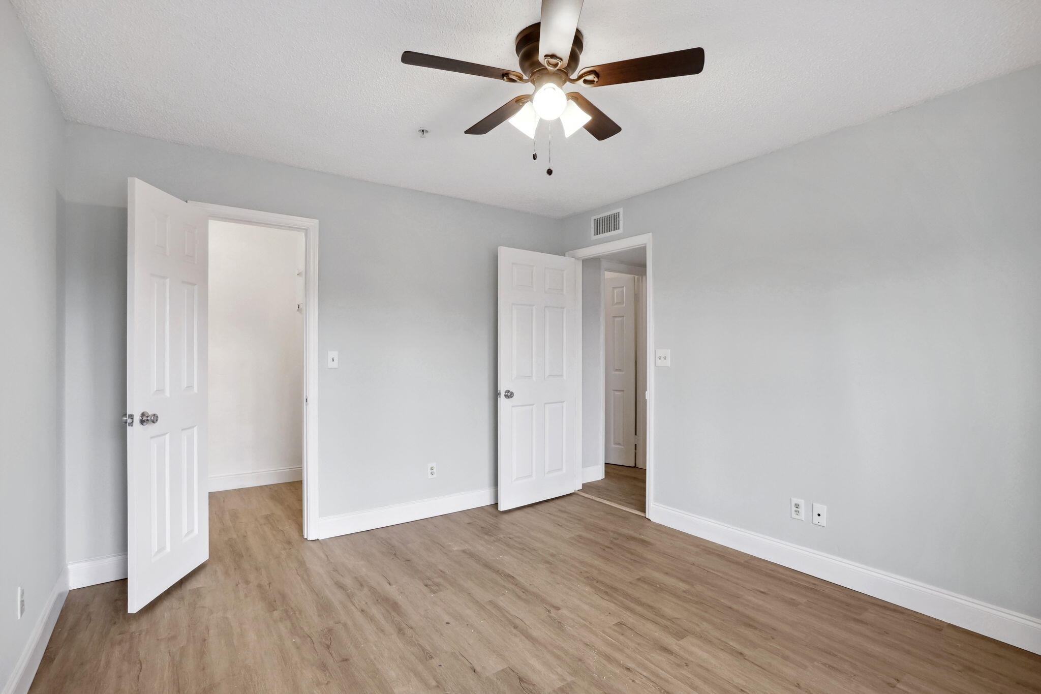 2301 N Congress Avenue 25