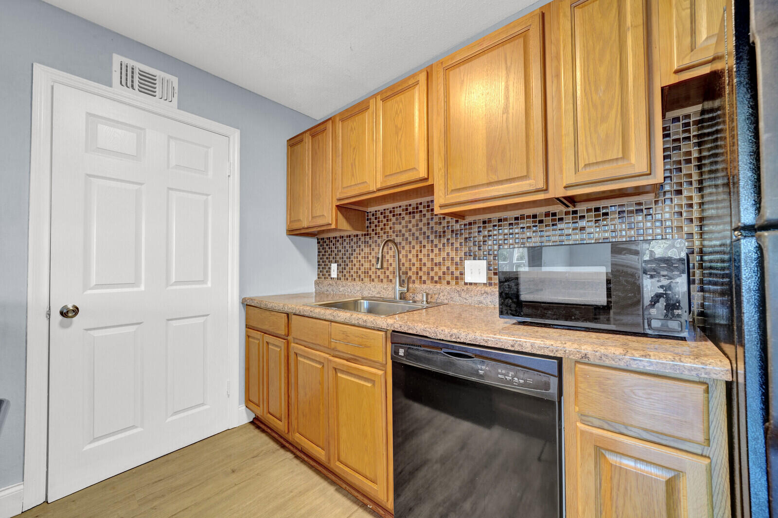 2301 N Congress Avenue 25